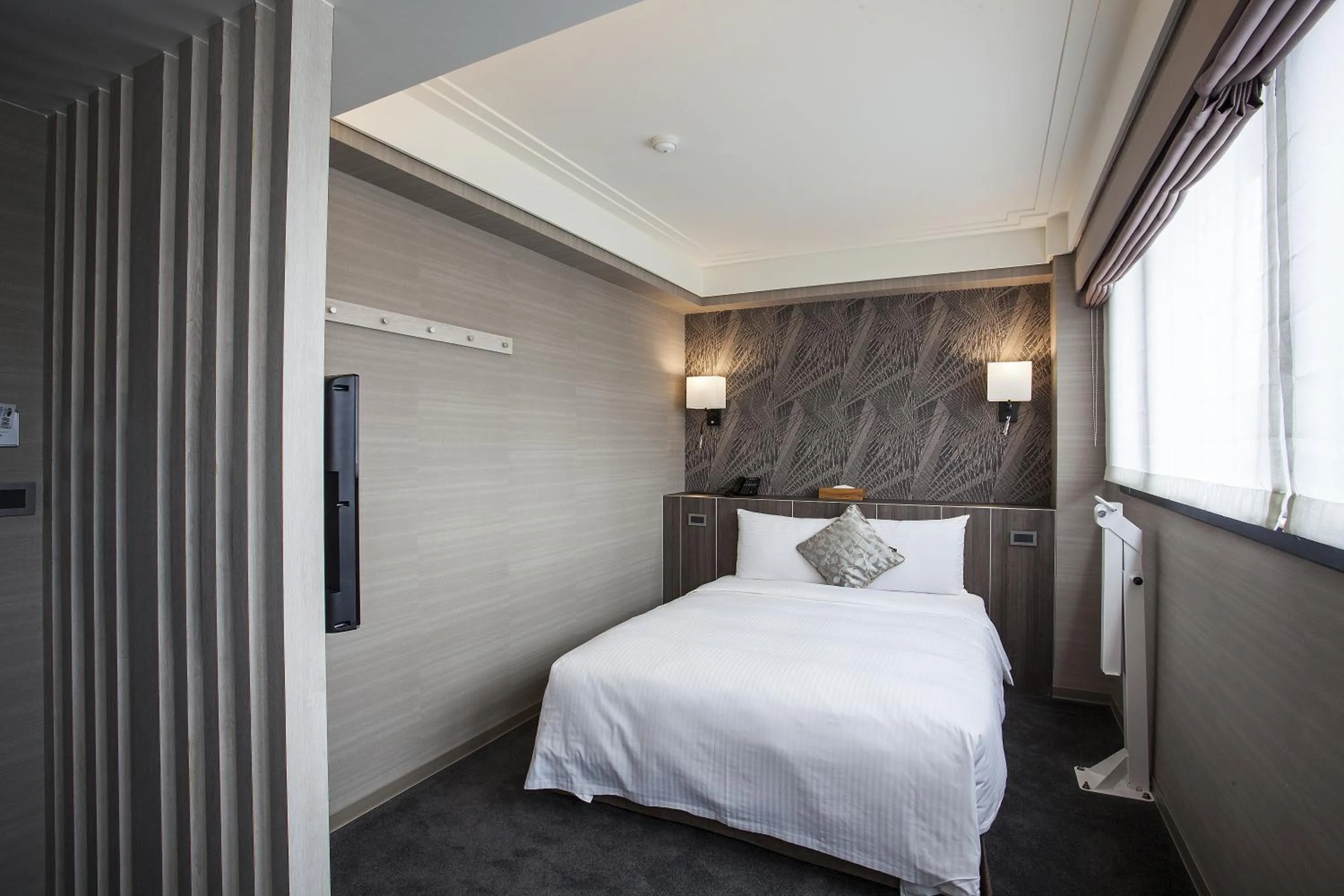 Bedroom, Bed in Citizen Hotel