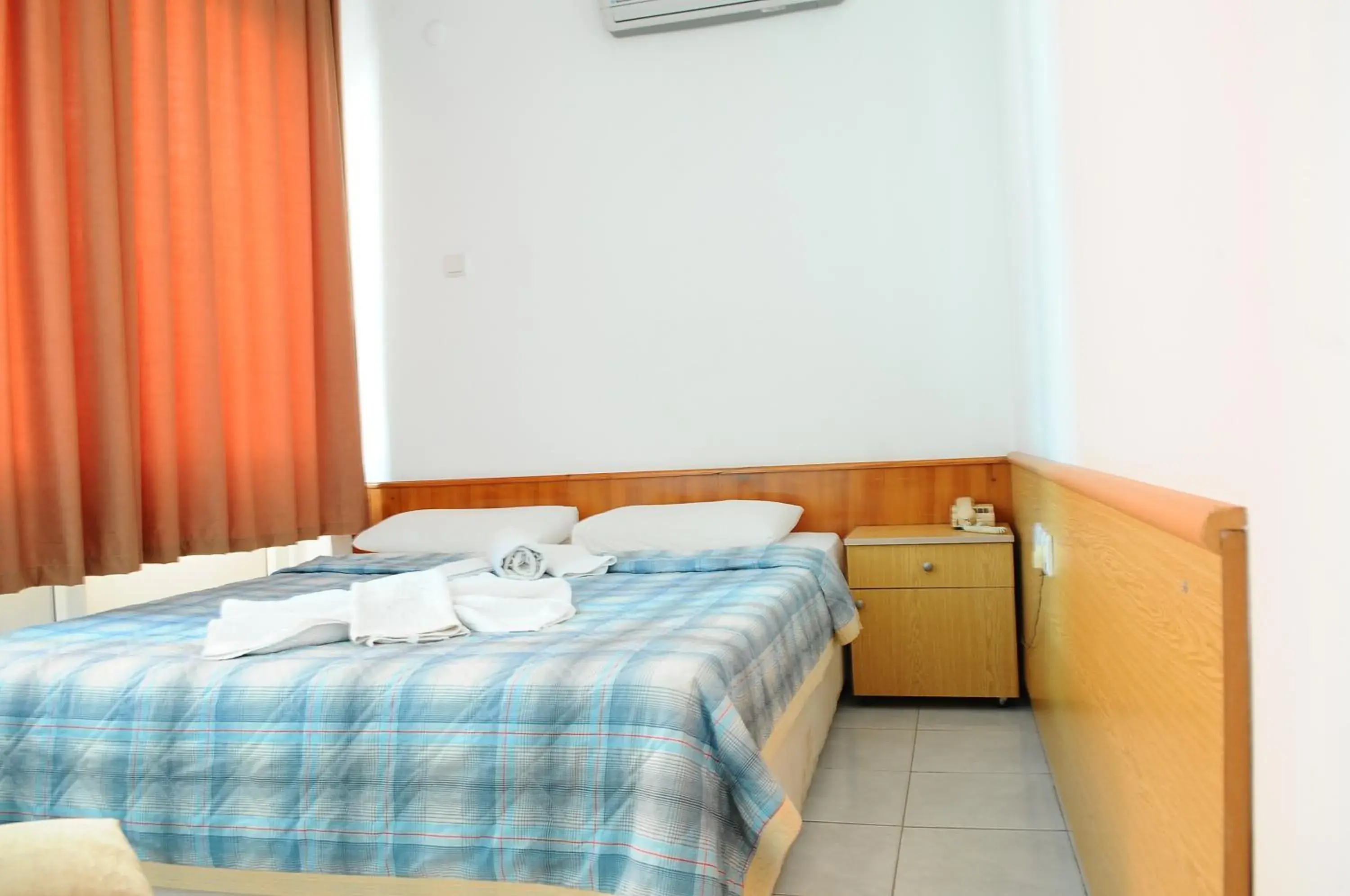 Standard Double or Twin Room with Sea View in Kleopatra Beach Yildiz Hotel Standard Double or Twin Room with Sea View in Kleopatra Beach Yildiz Hotel