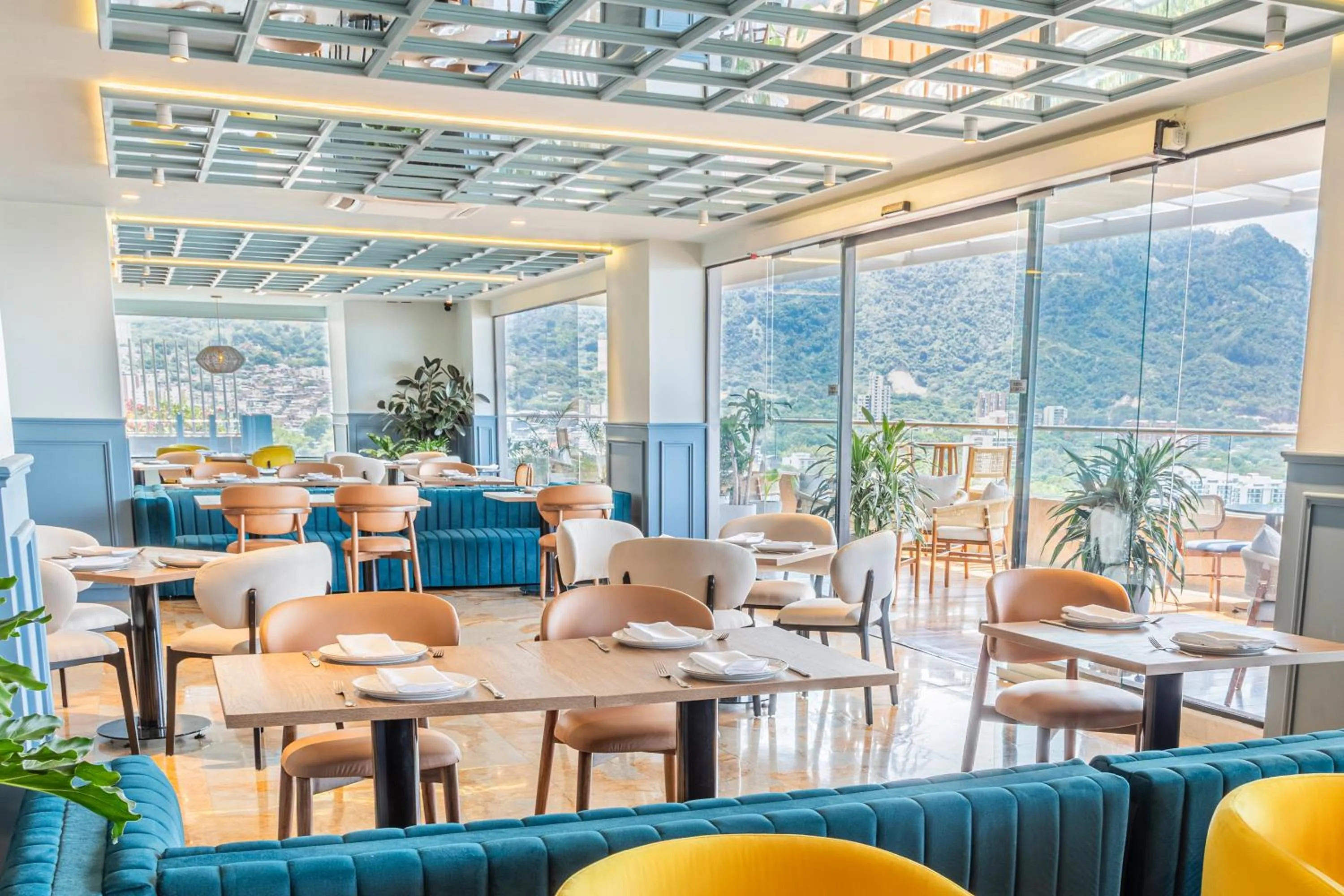 Restaurant/places to eat in Sonesta Hotel Ibagué