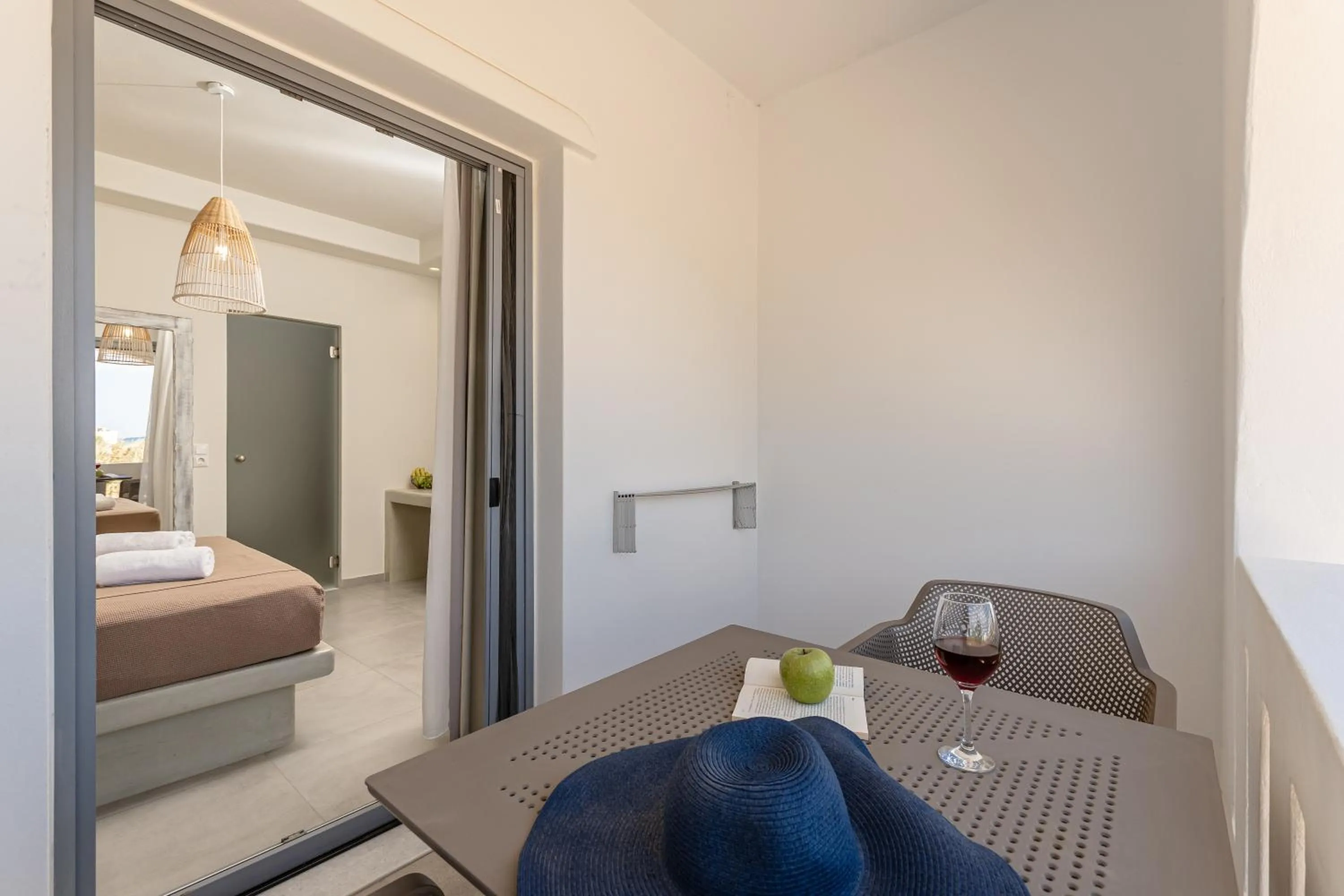 Bed in Plaka Hotel I