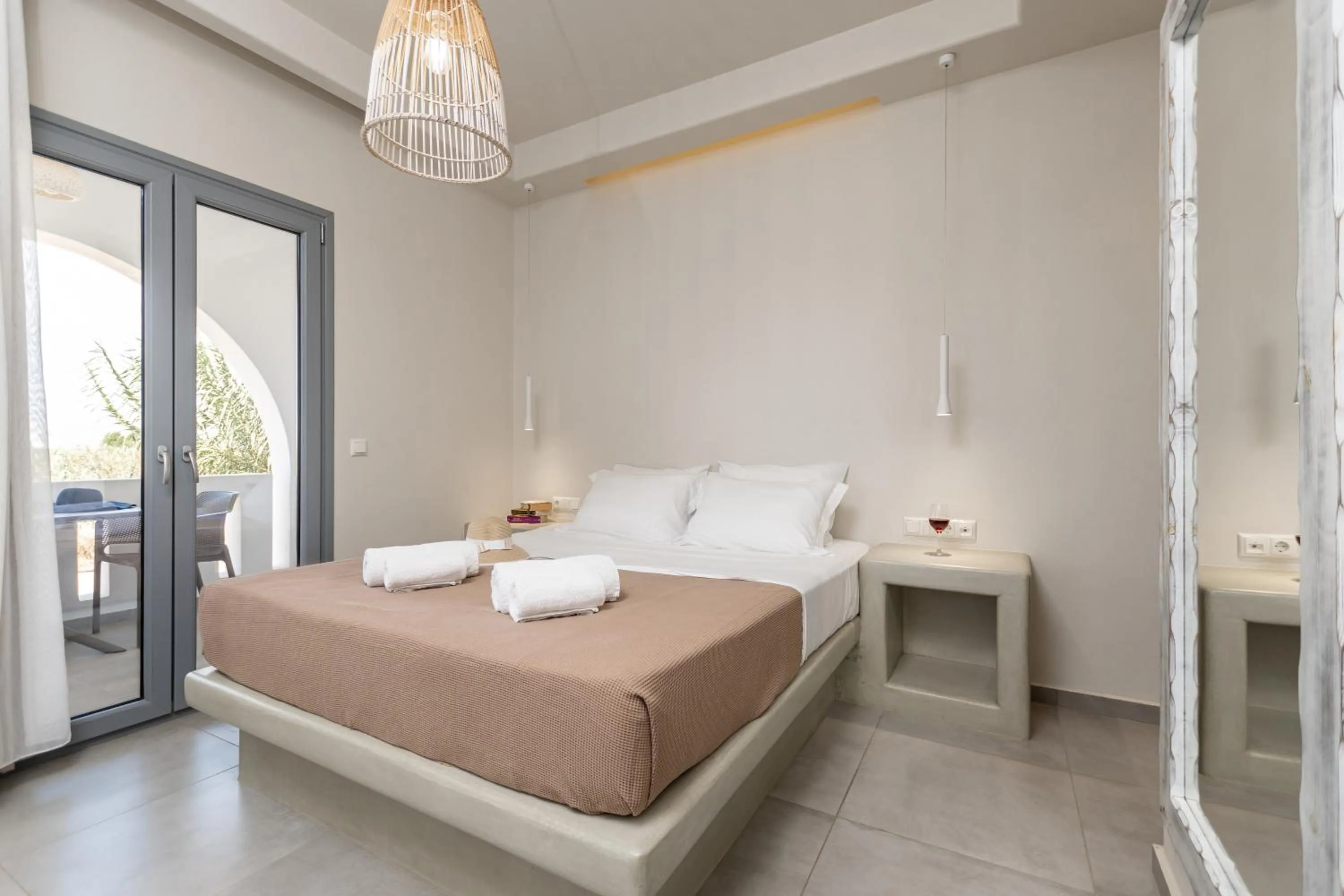 Bed in Plaka Hotel I