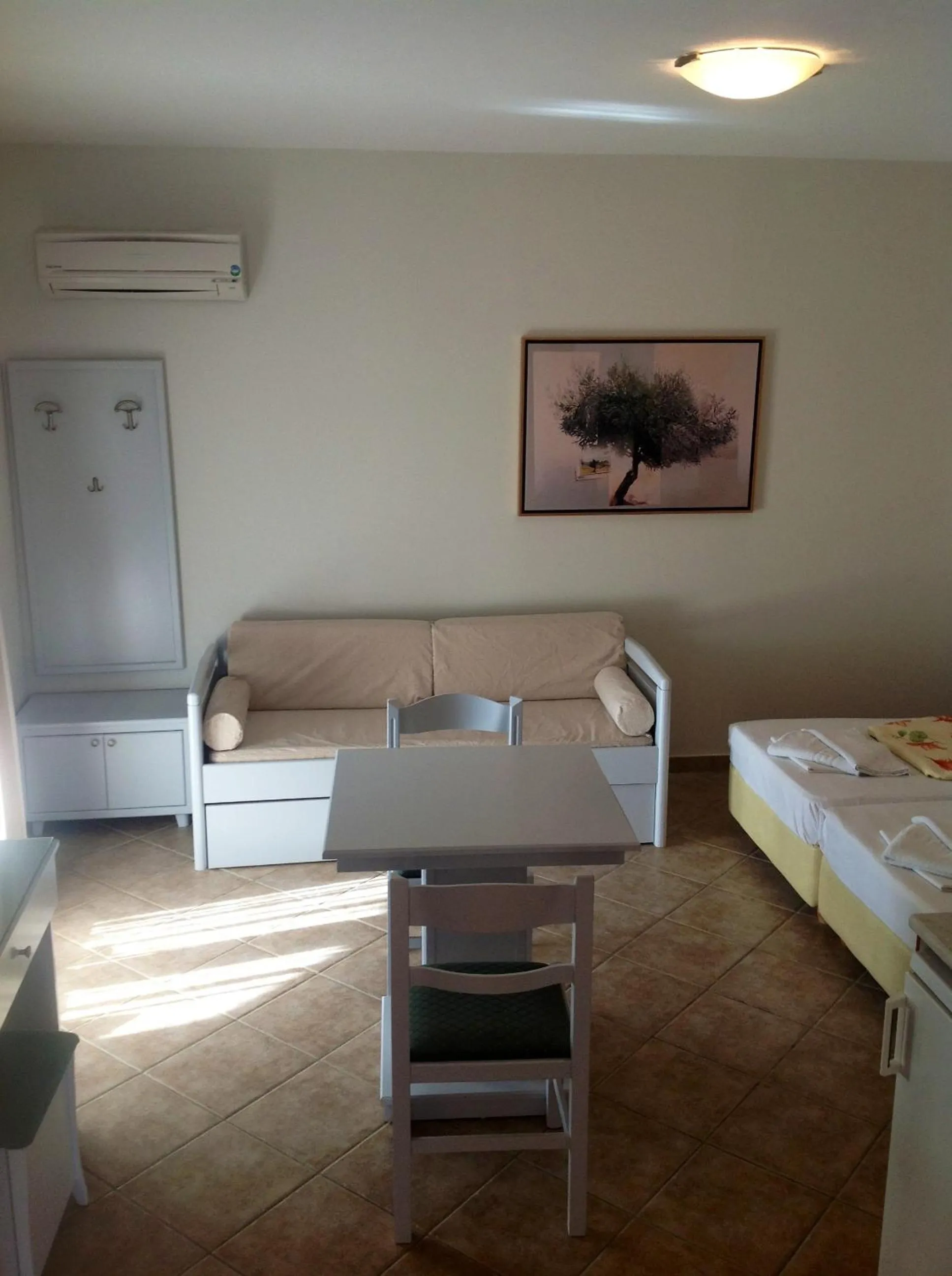 Decorative detail, Bed in Plaka Hotel I