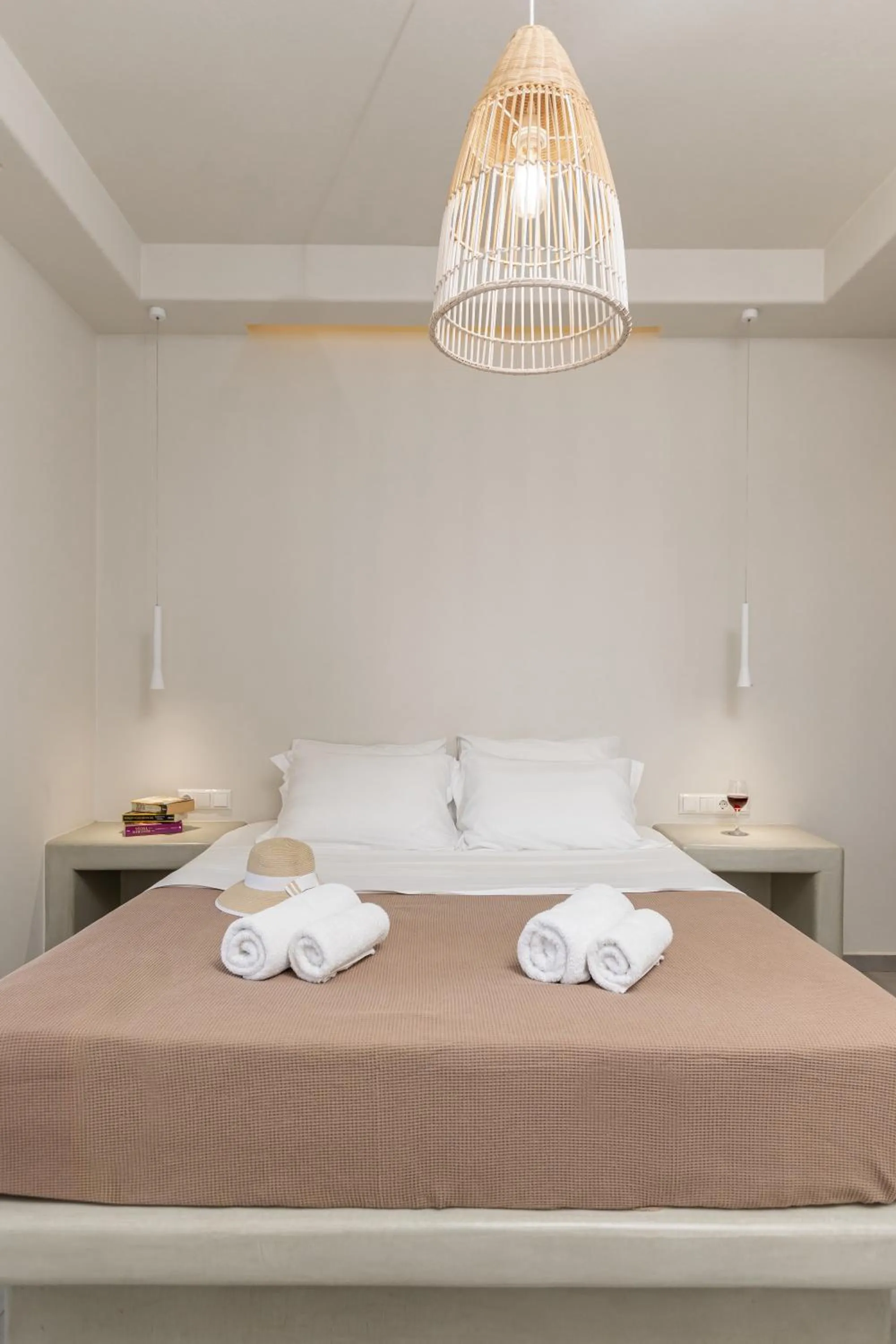 Bed in Plaka Hotel I