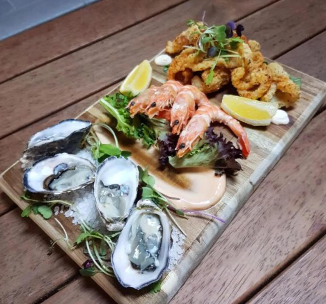 Restaurant/places to eat in The retreat