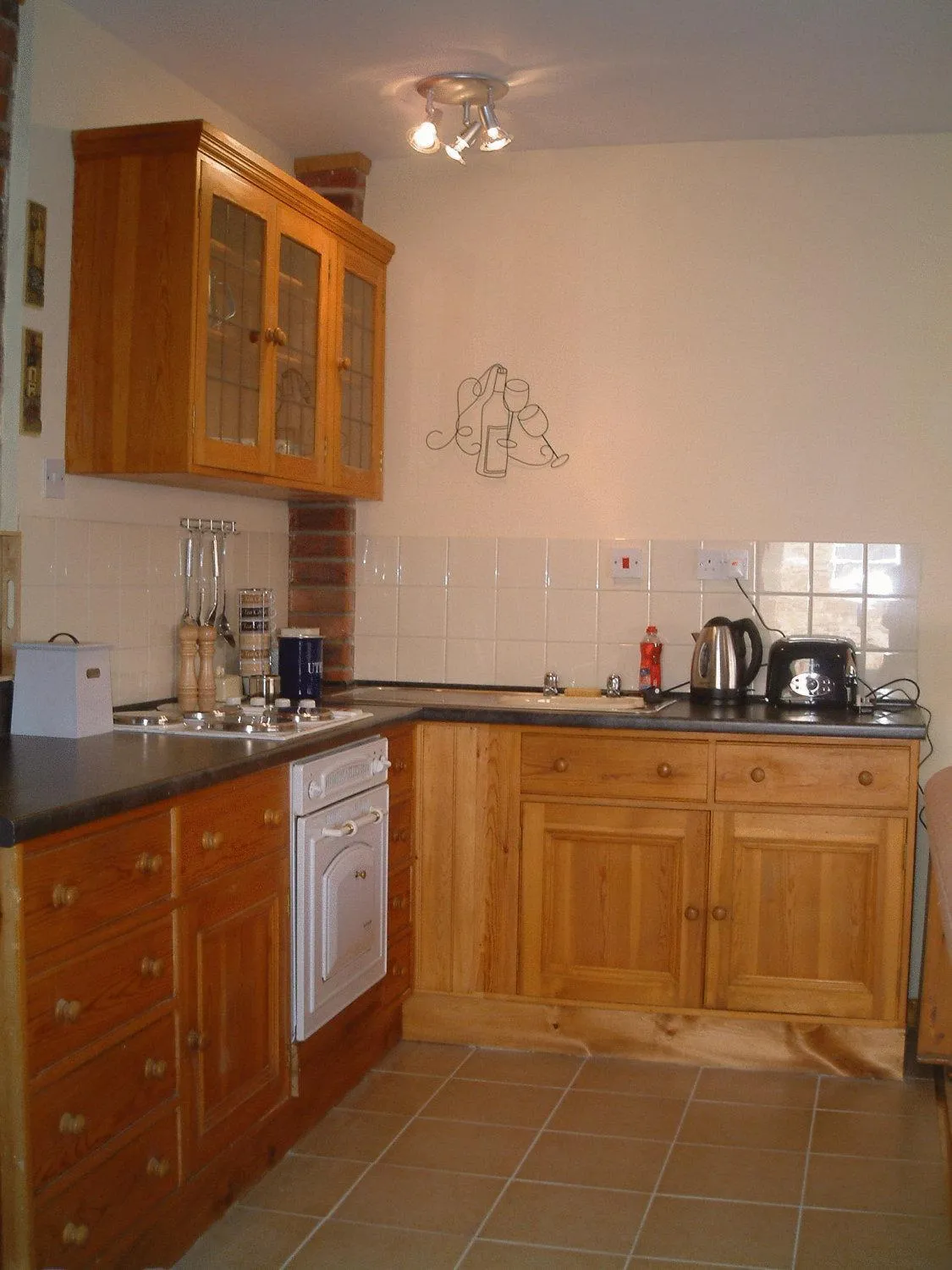 Kitchen or kitchenette in Church View B&B & Holiday Cottages