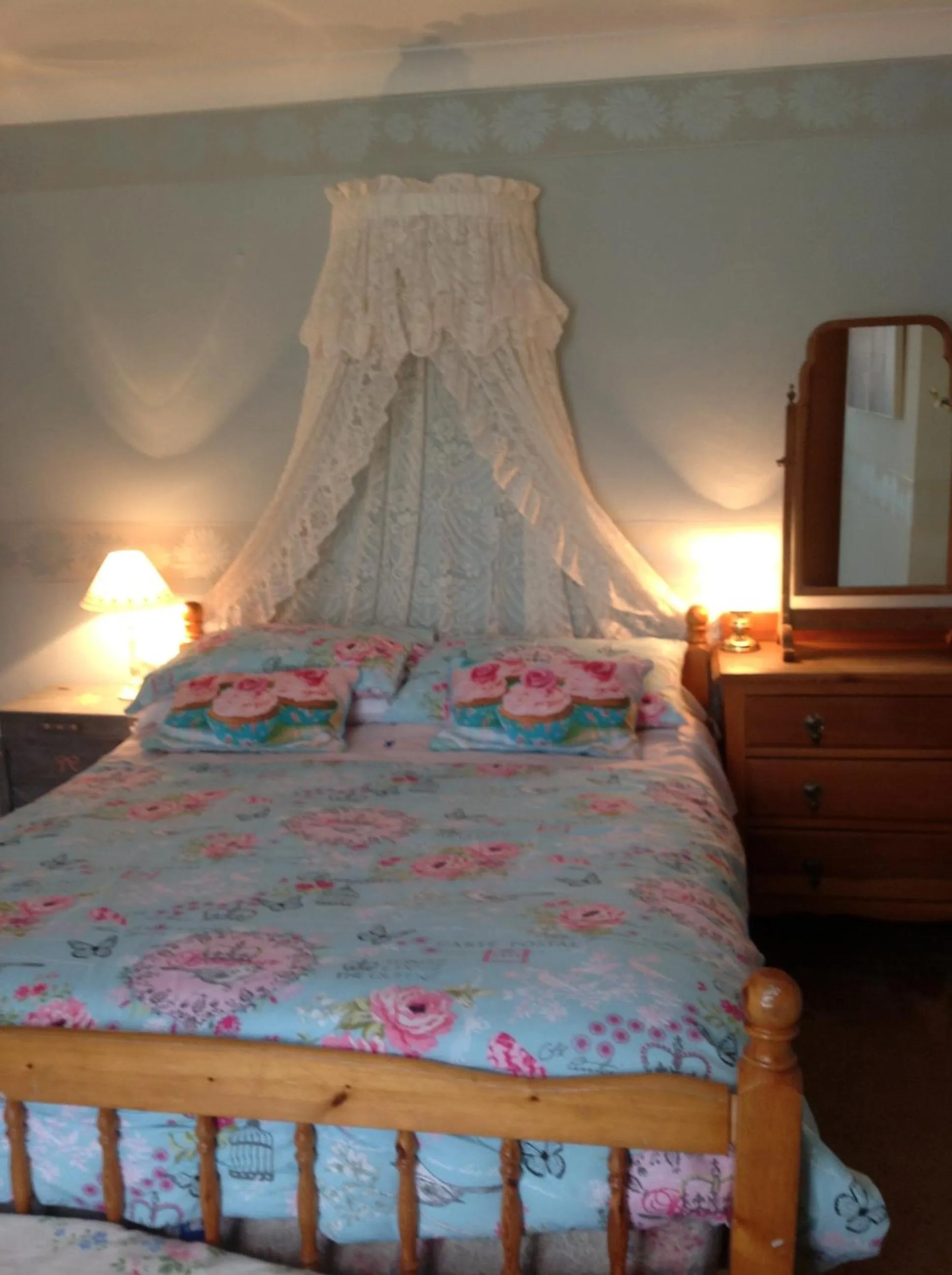 Bed in Church View B&B & Holiday Cottages