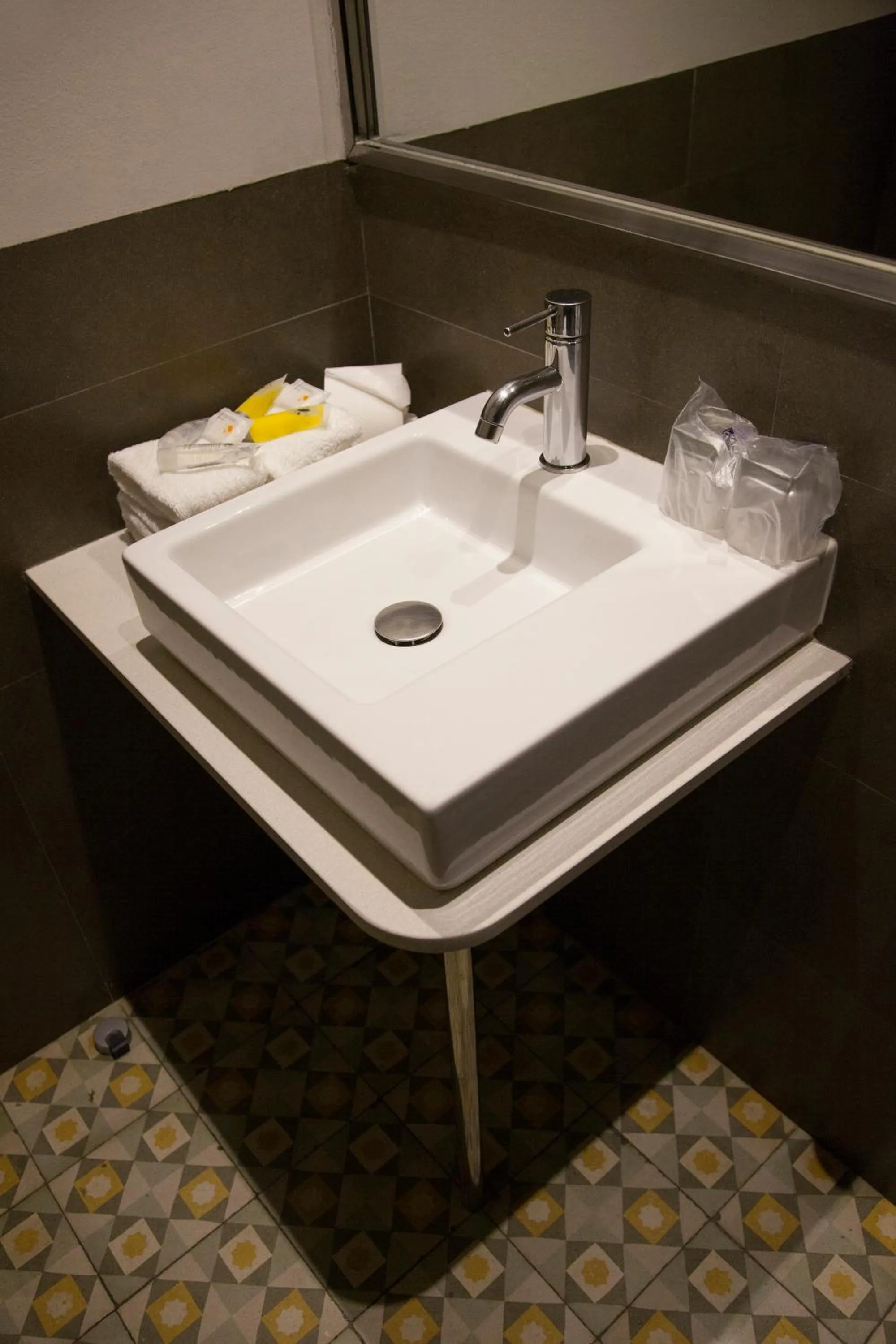 Bathroom in Hostal Goya