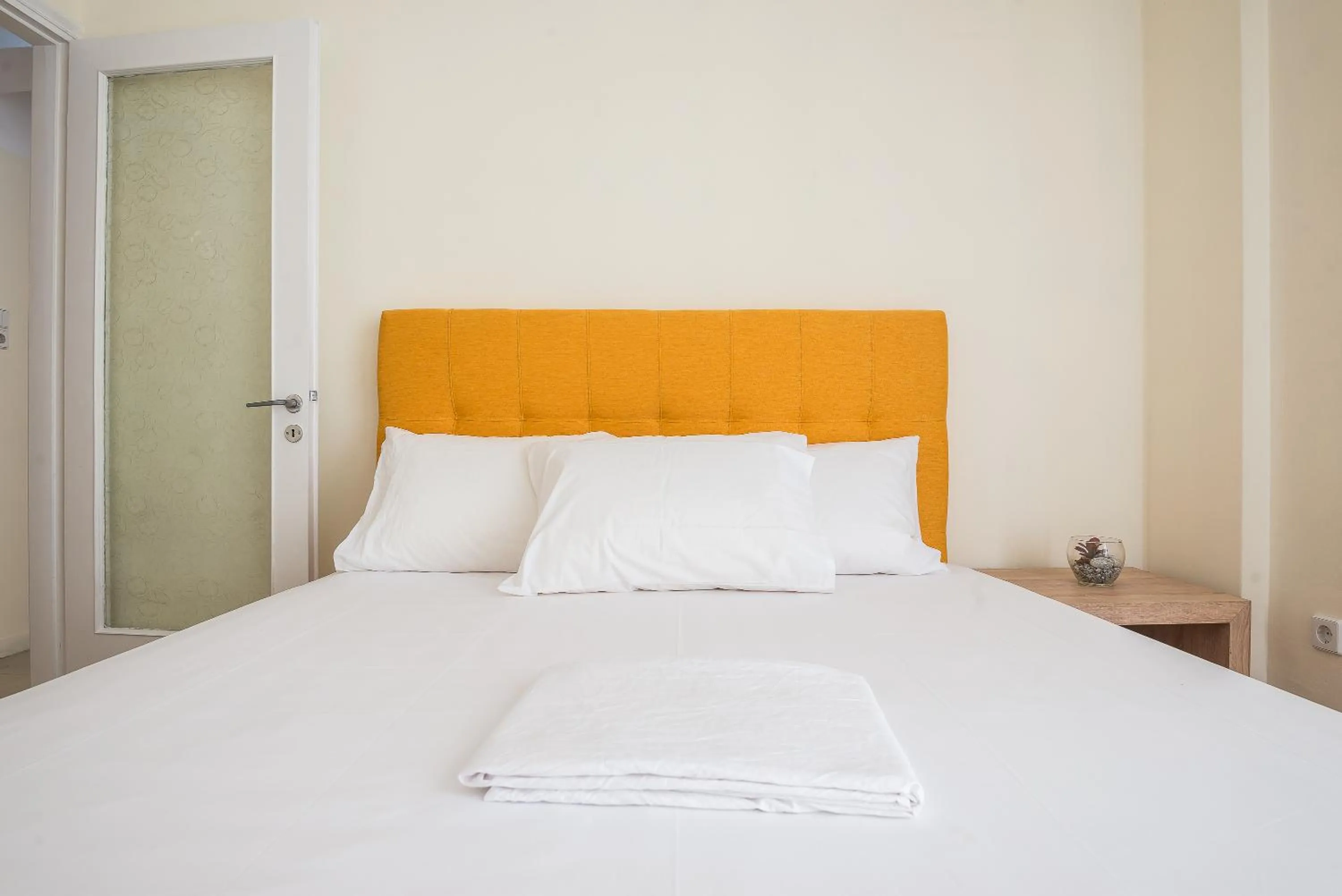 Bed in Acropolis View Paradise Apartments