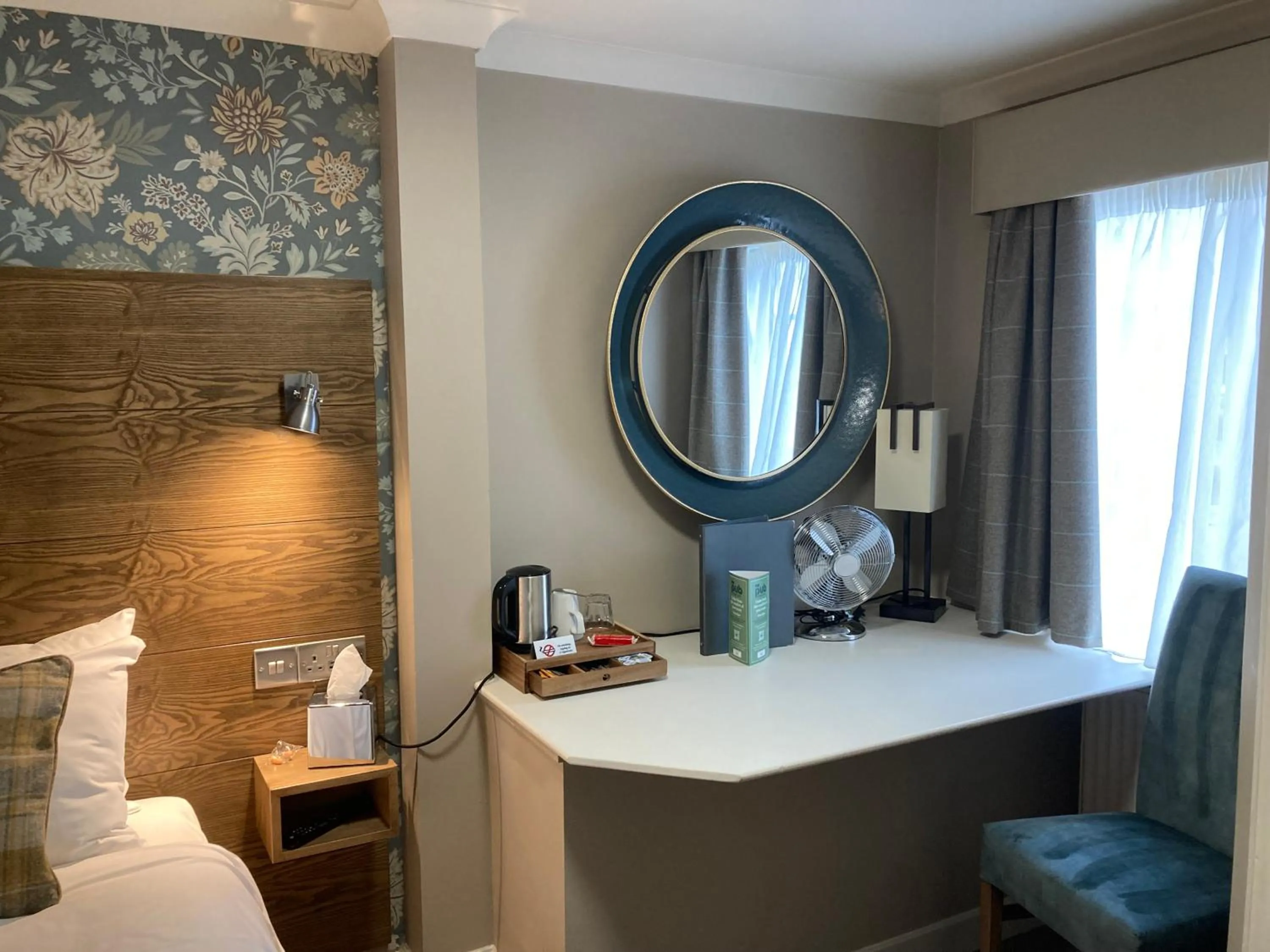 Bed in The Abbey Inn