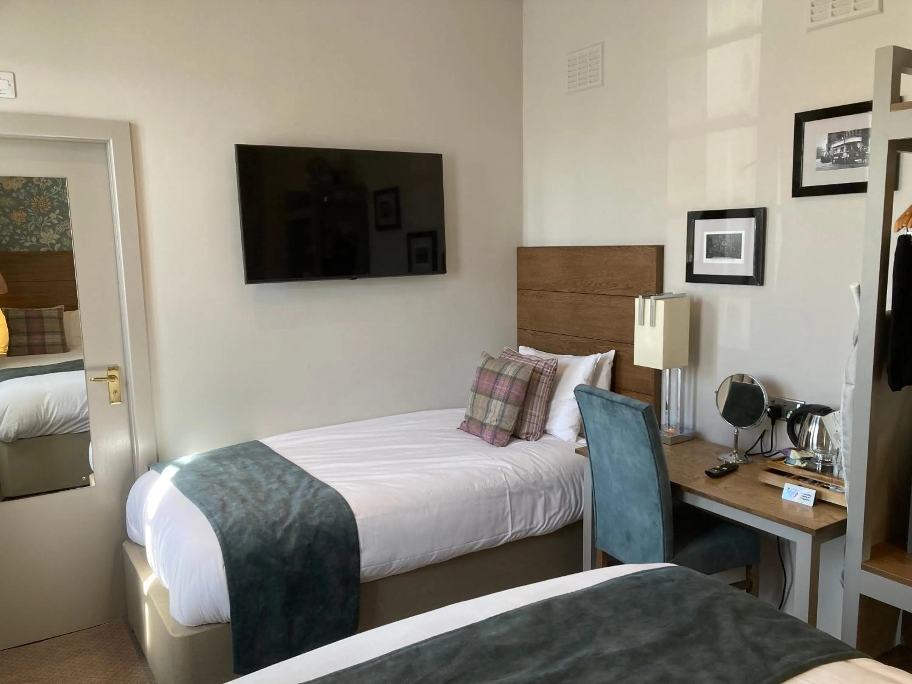 Bed in The Abbey Inn