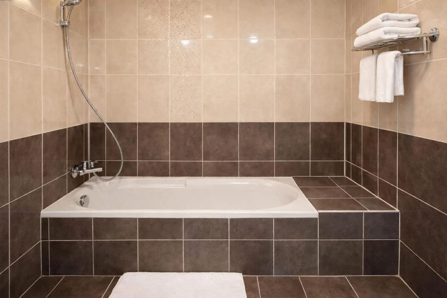 Bathroom in Hôtel Belle Fontainebleau