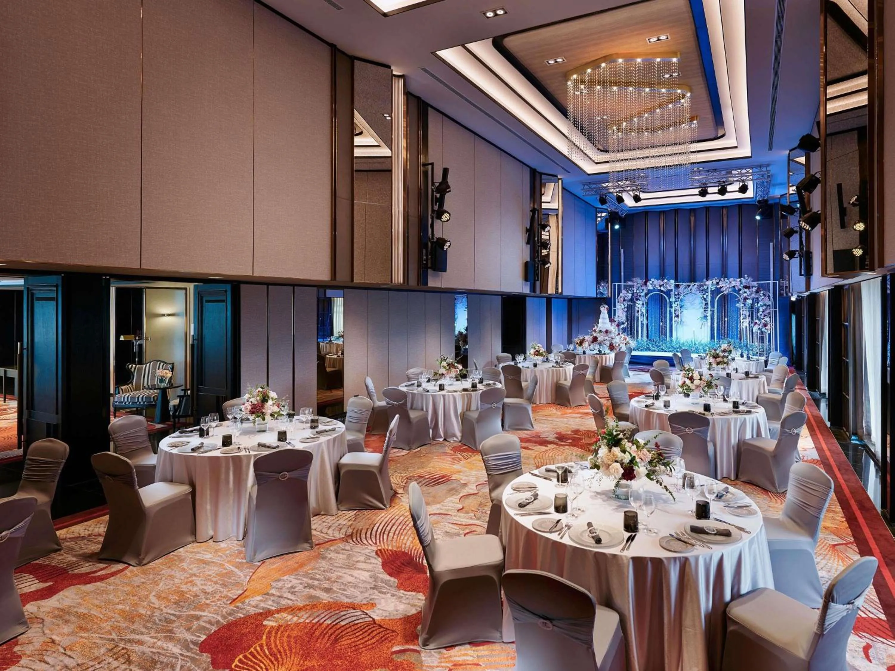 wedding in VIE Hotel Bangkok - MGallery Collection
