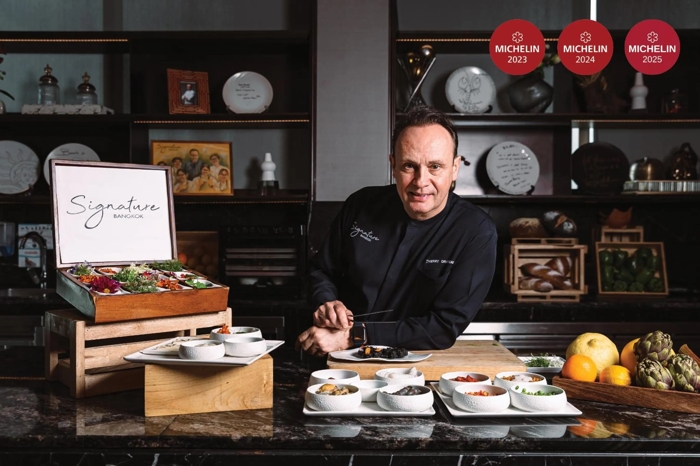 Staff in VIE Hotel Bangkok - MGallery Collection