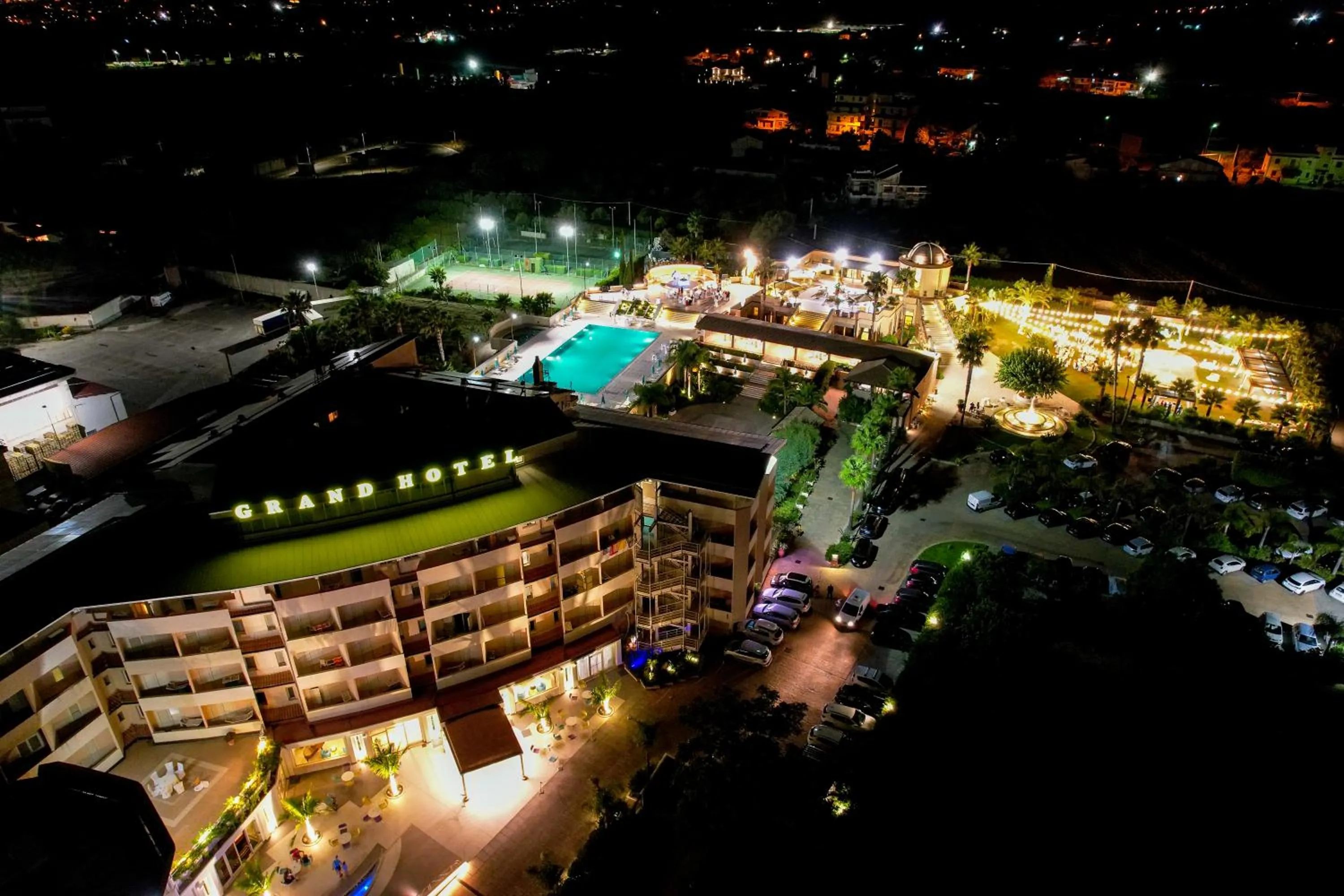 Night in Grand Hotel President