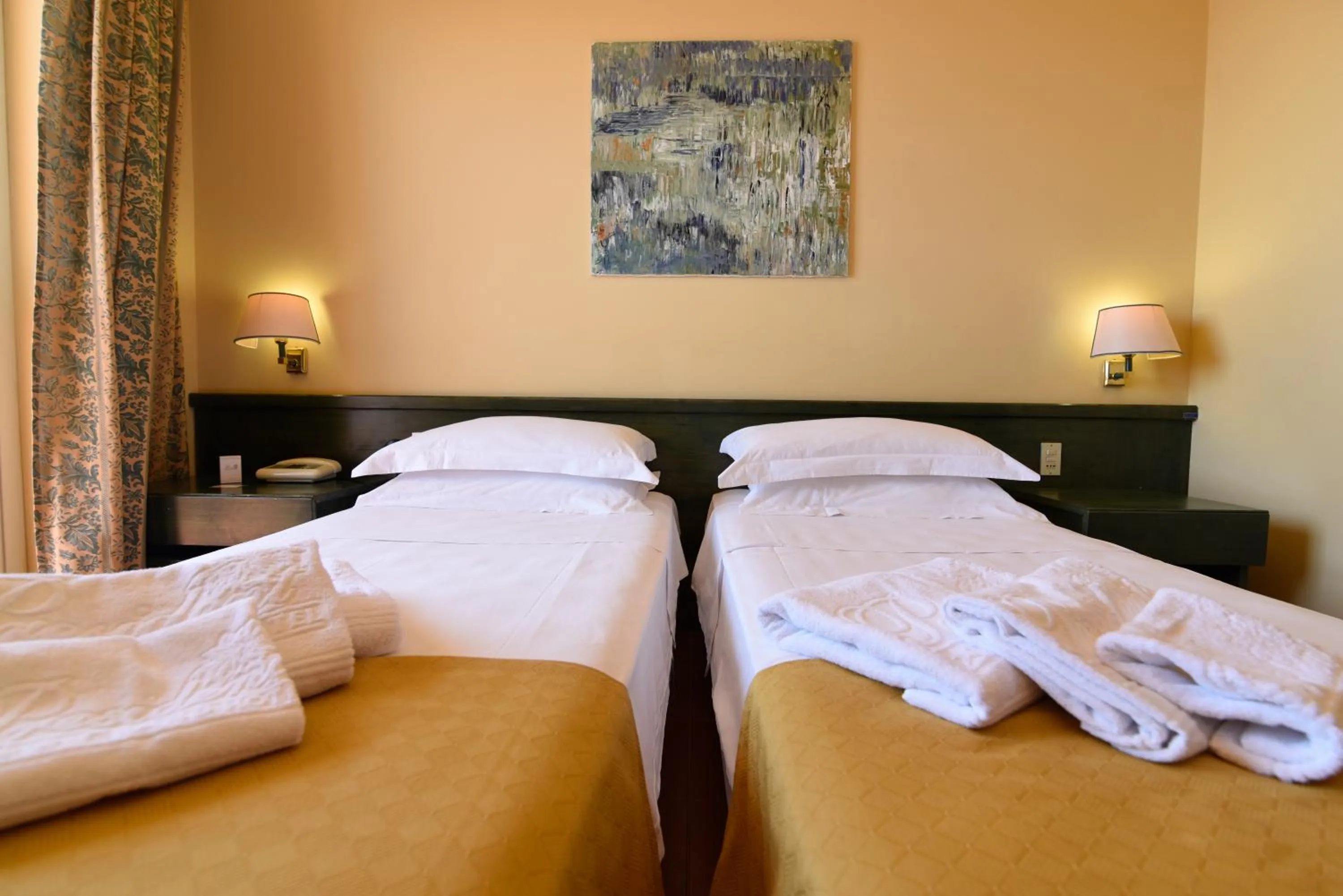 Photo of the whole room, Bed in Grand Hotel President