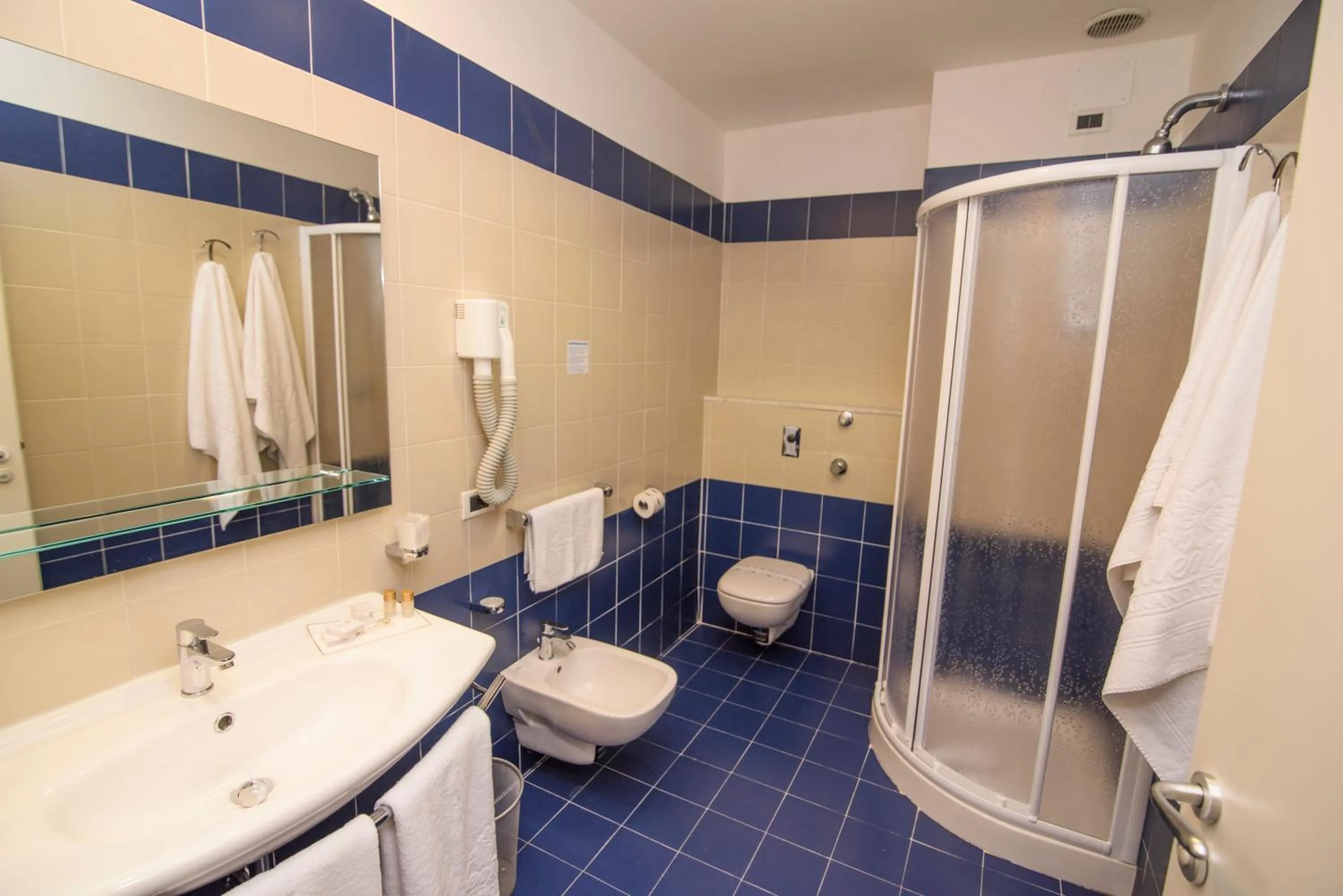 Bathroom in Grand Hotel President