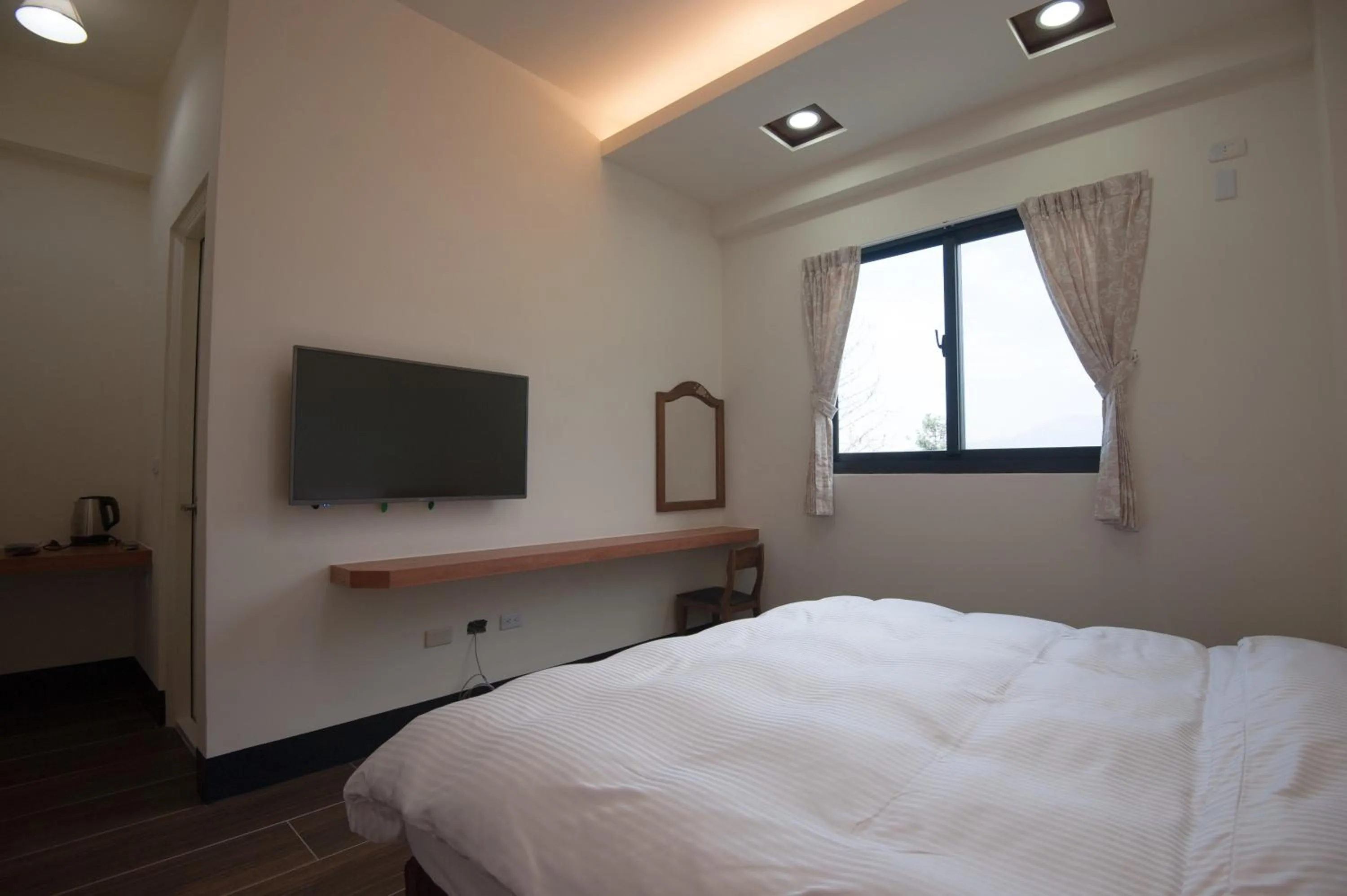 Bed in Habitat Heart B&B