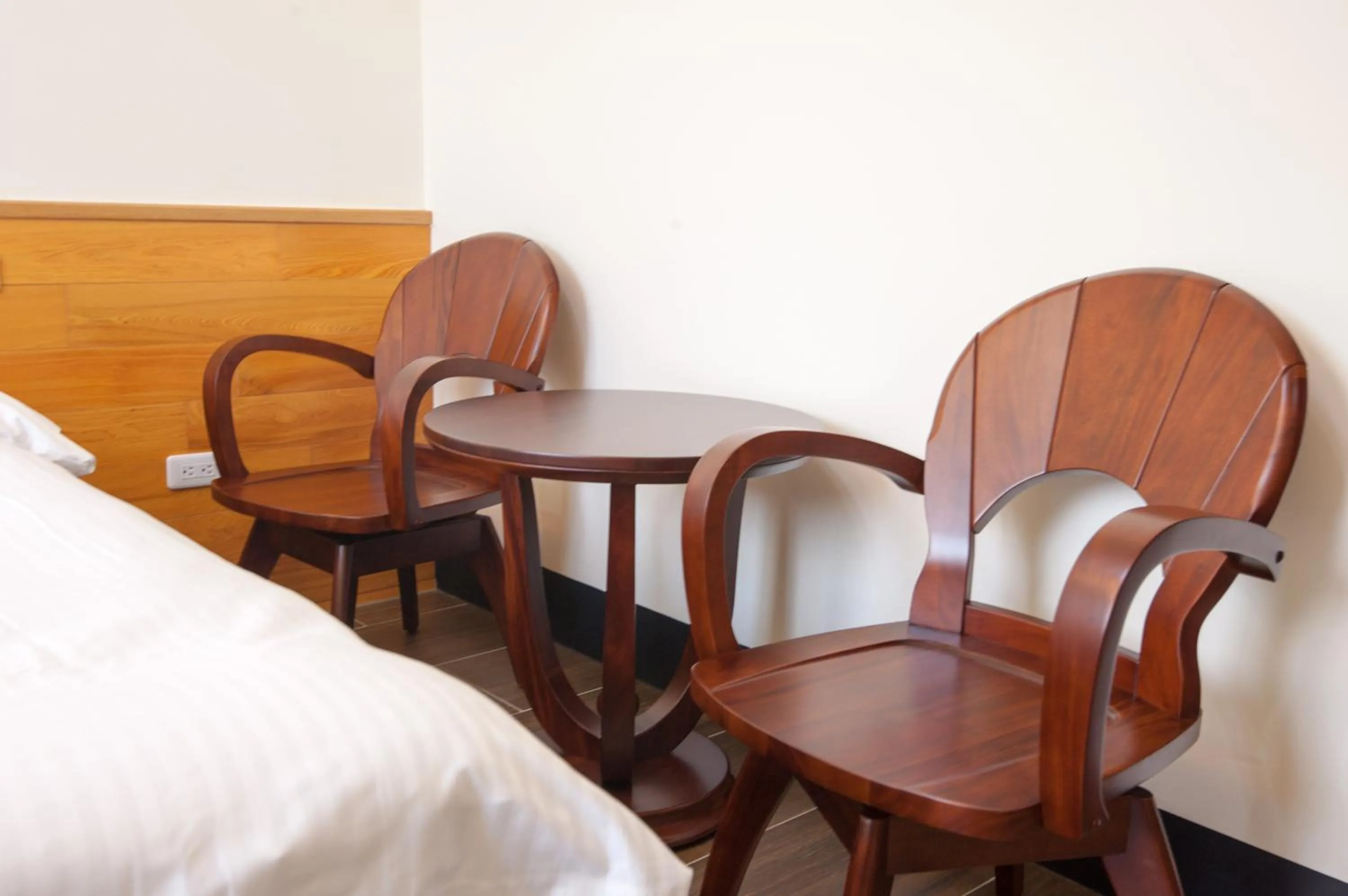 Bed in Habitat Heart B&B