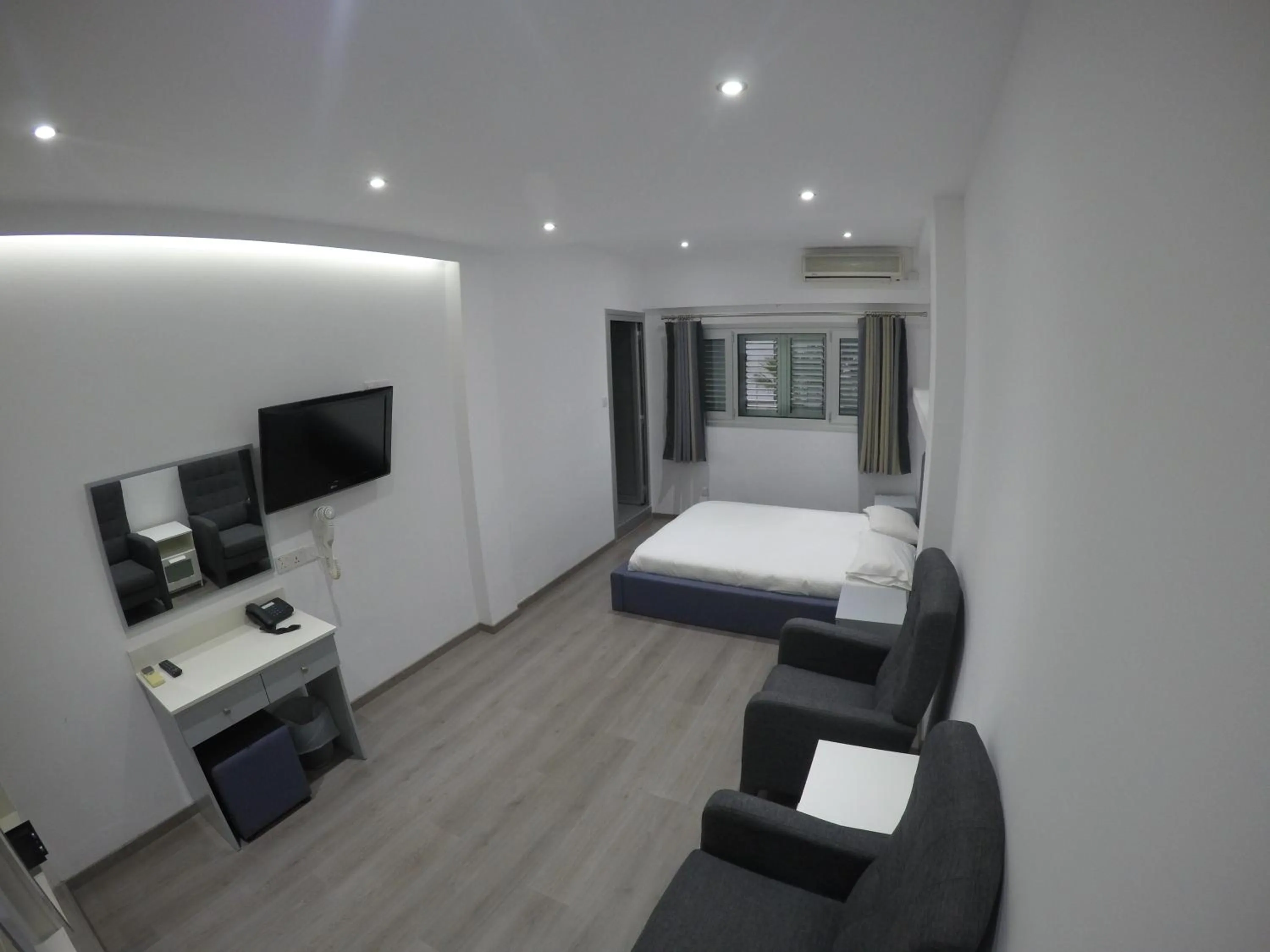 Photo of the whole room, Bed in Asty Hotel