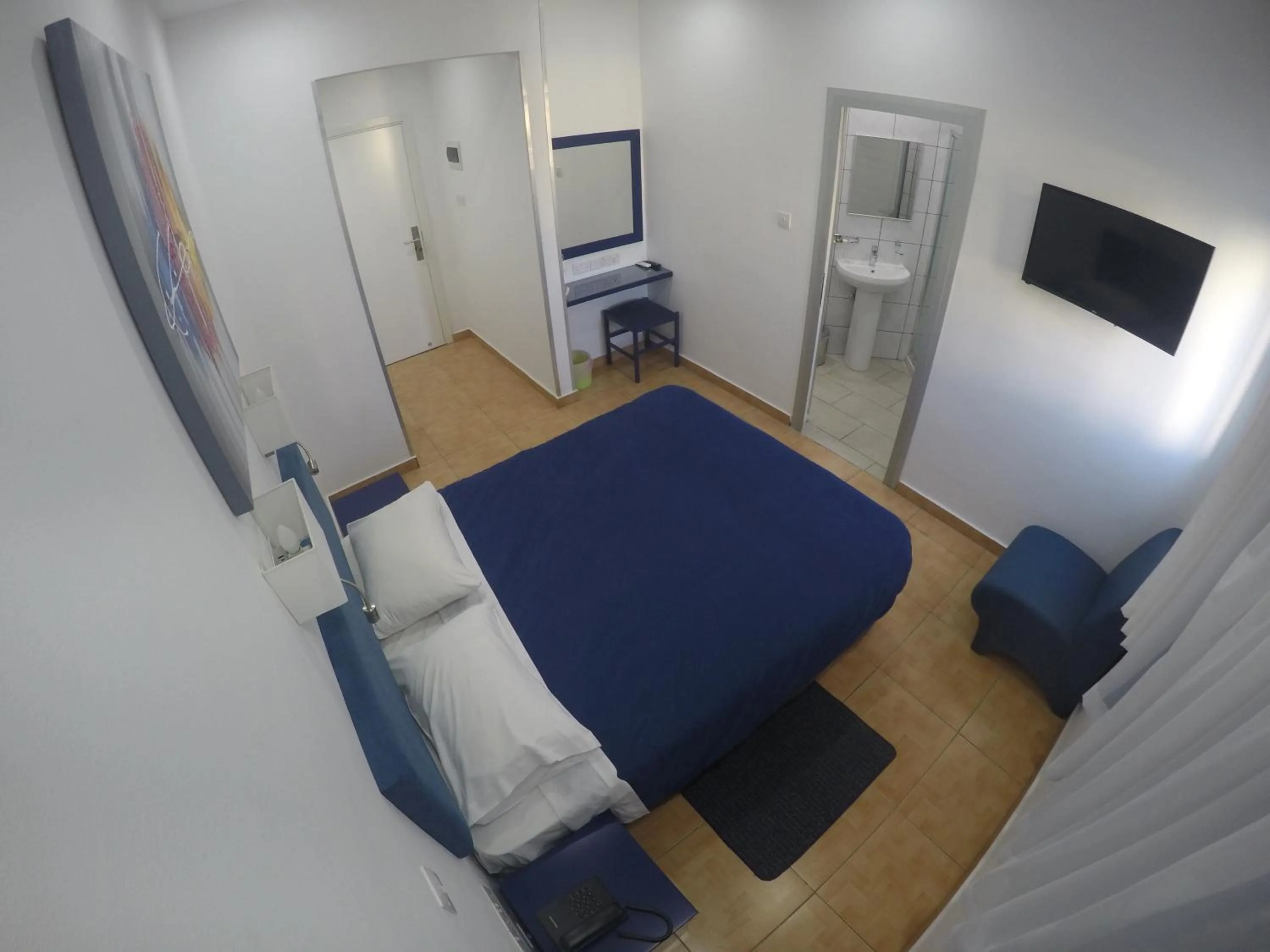 Photo of the whole room, Bed in Asty Hotel