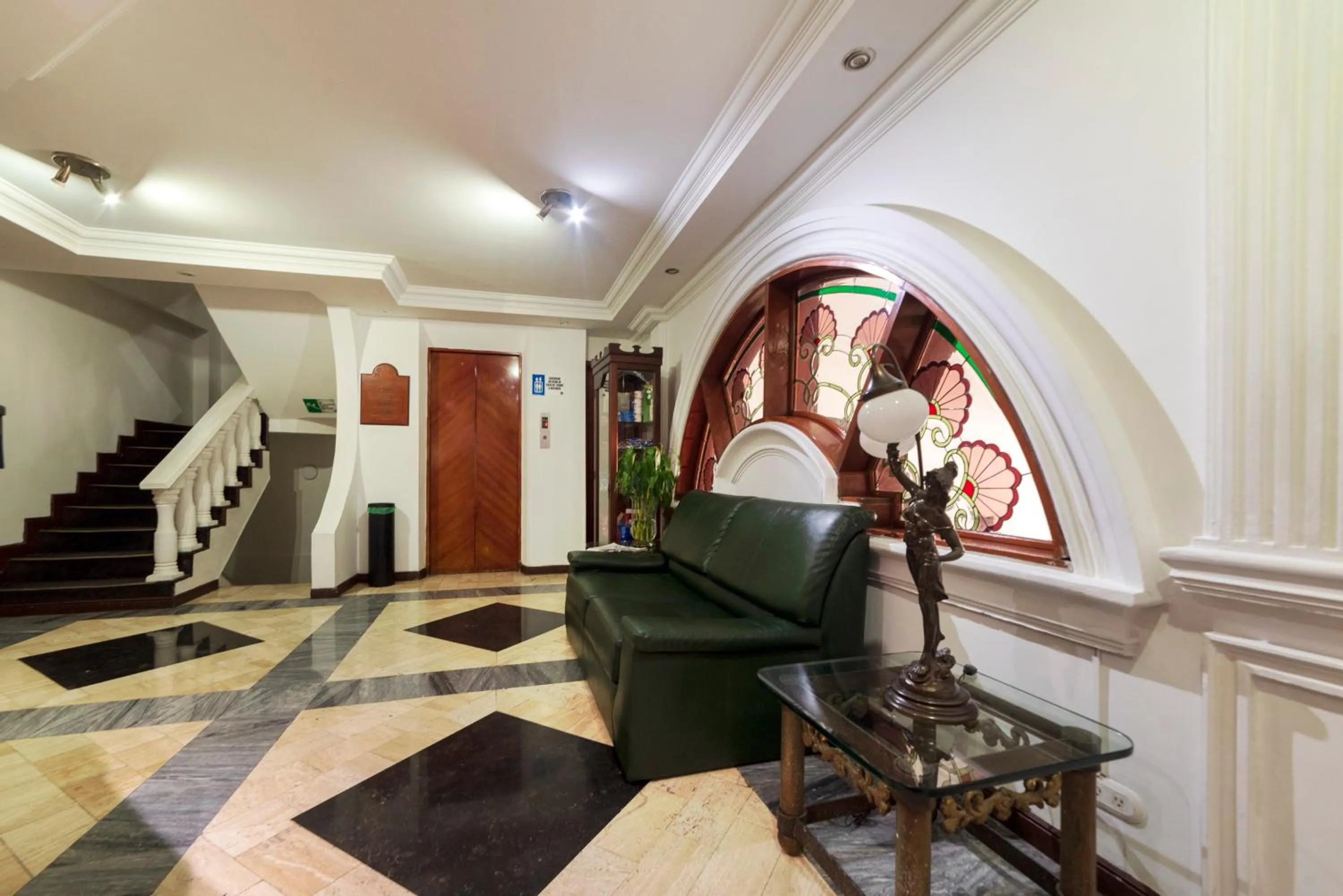 Ayenda 1408 Jaba Santiago de Cali