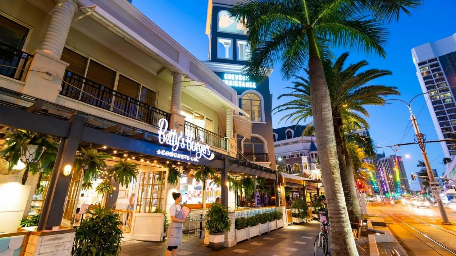 Restaurant/places to eat in H Luxury Residence Apartments - Holiday Paradise