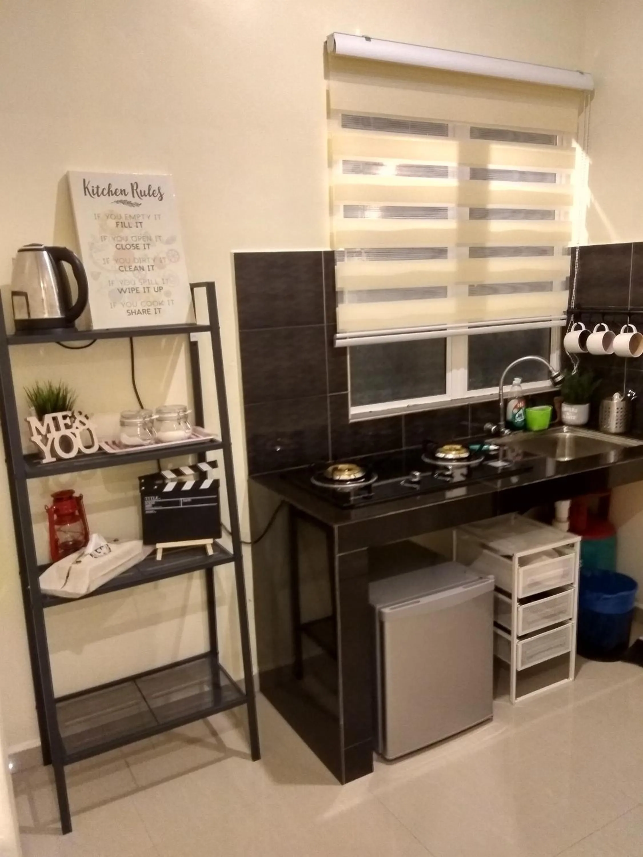 Kitchen or kitchenette in Tehel Farmhouse