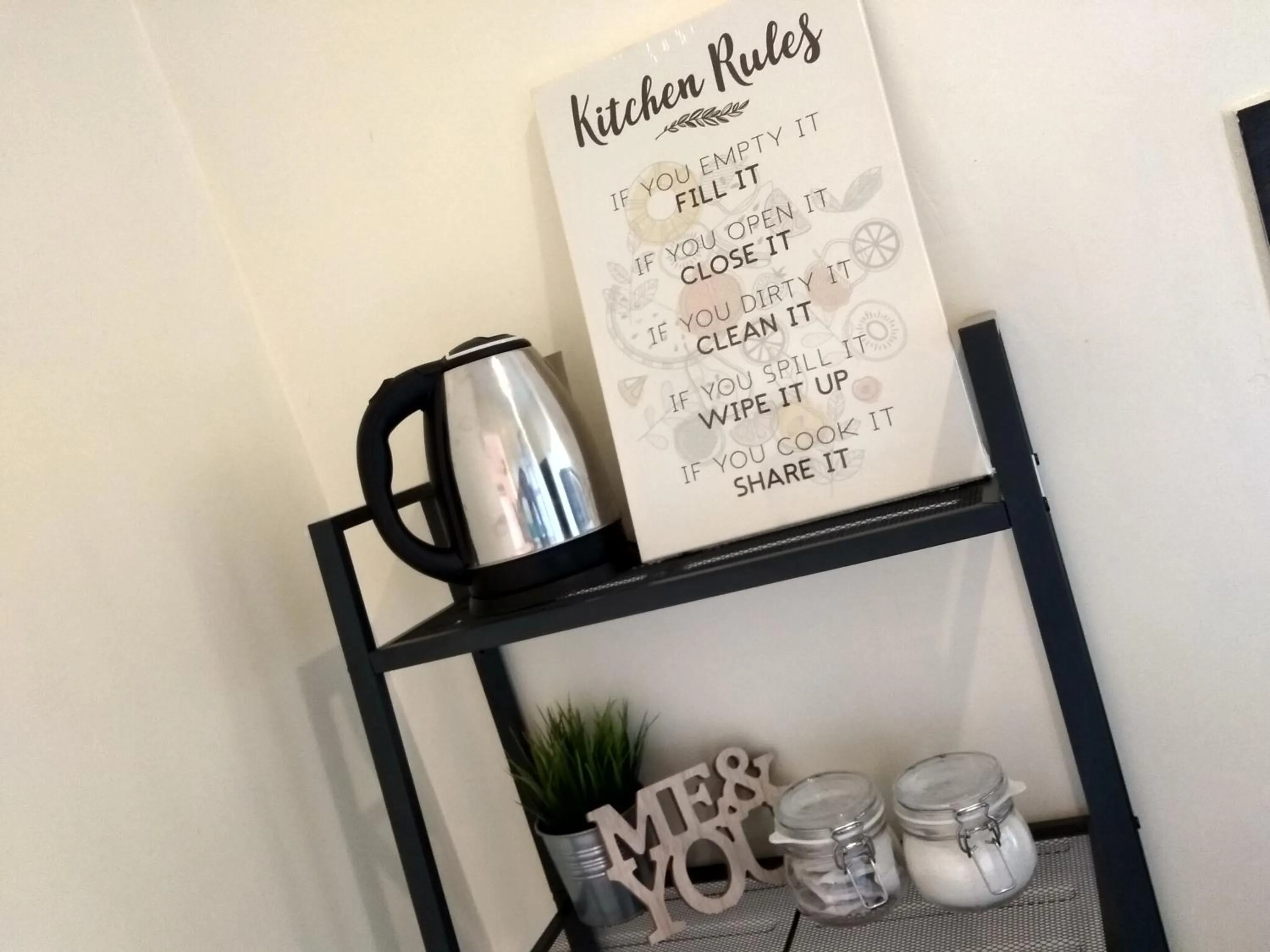 Kitchen or kitchenette in Tehel Farmhouse