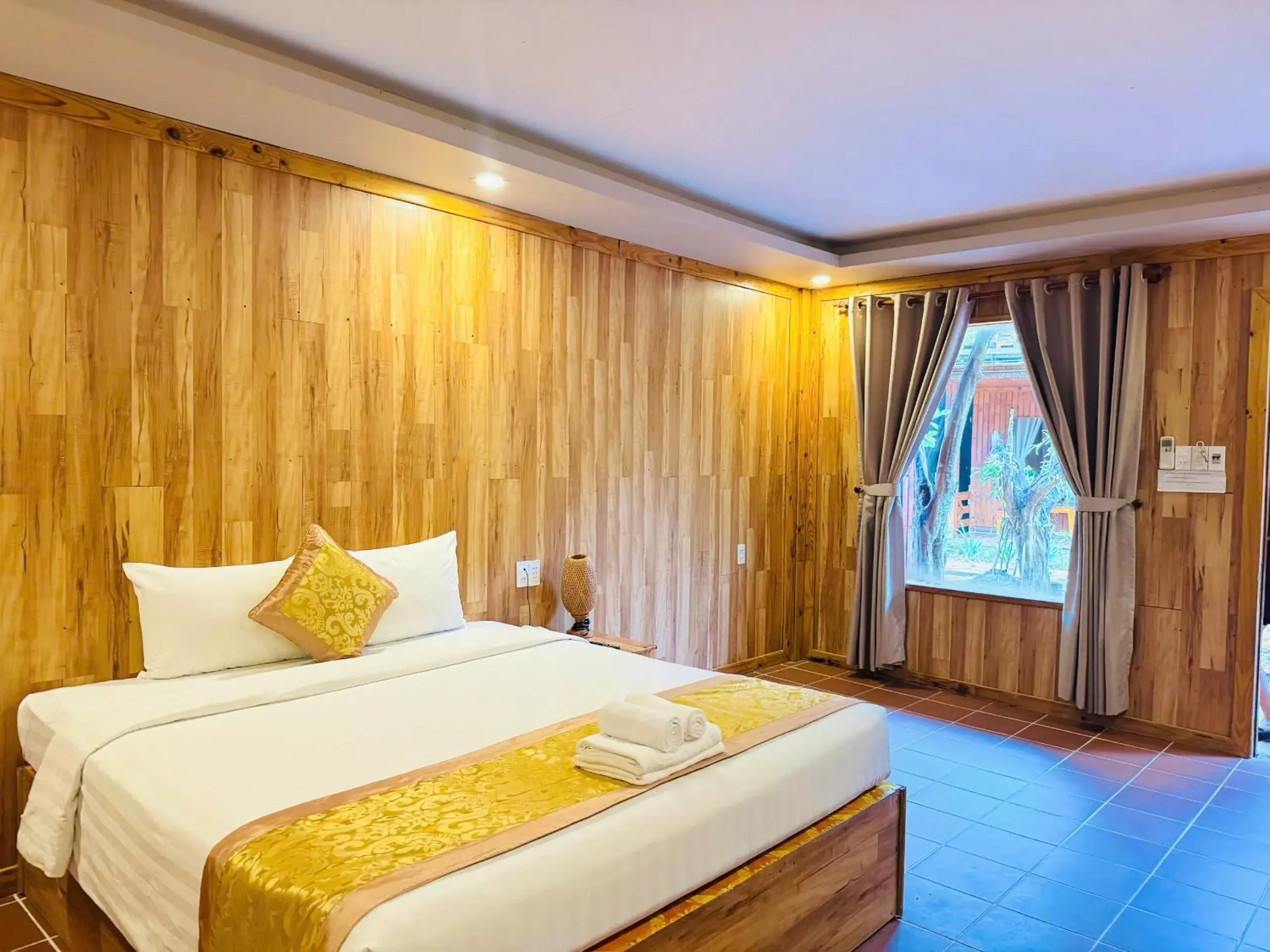 Bungalow with Garden View in Ong Lang Garden Resort Bungalow with Garden View in Ong Lang Garden Resort