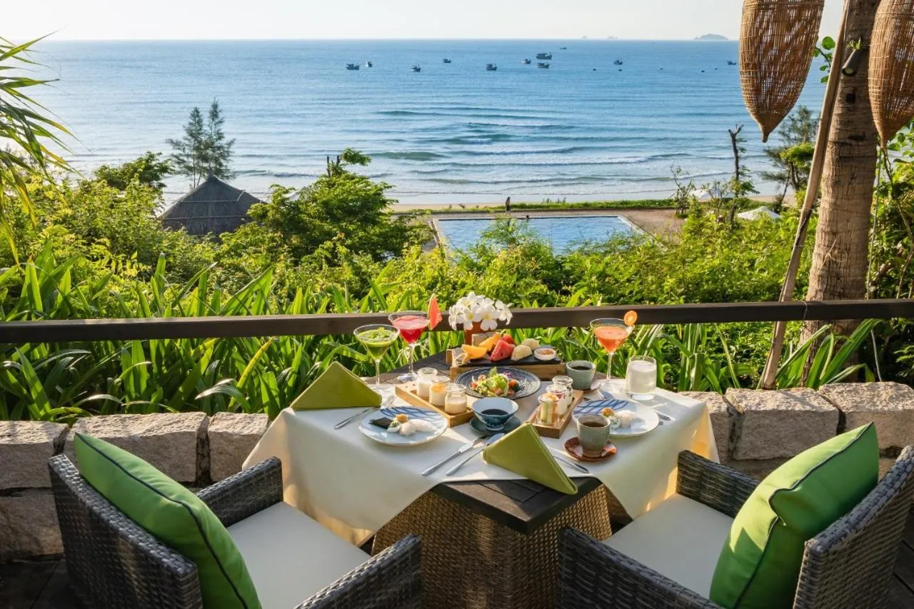 Restaurant/places to eat in Crown Retreat Quy Nhon Resort