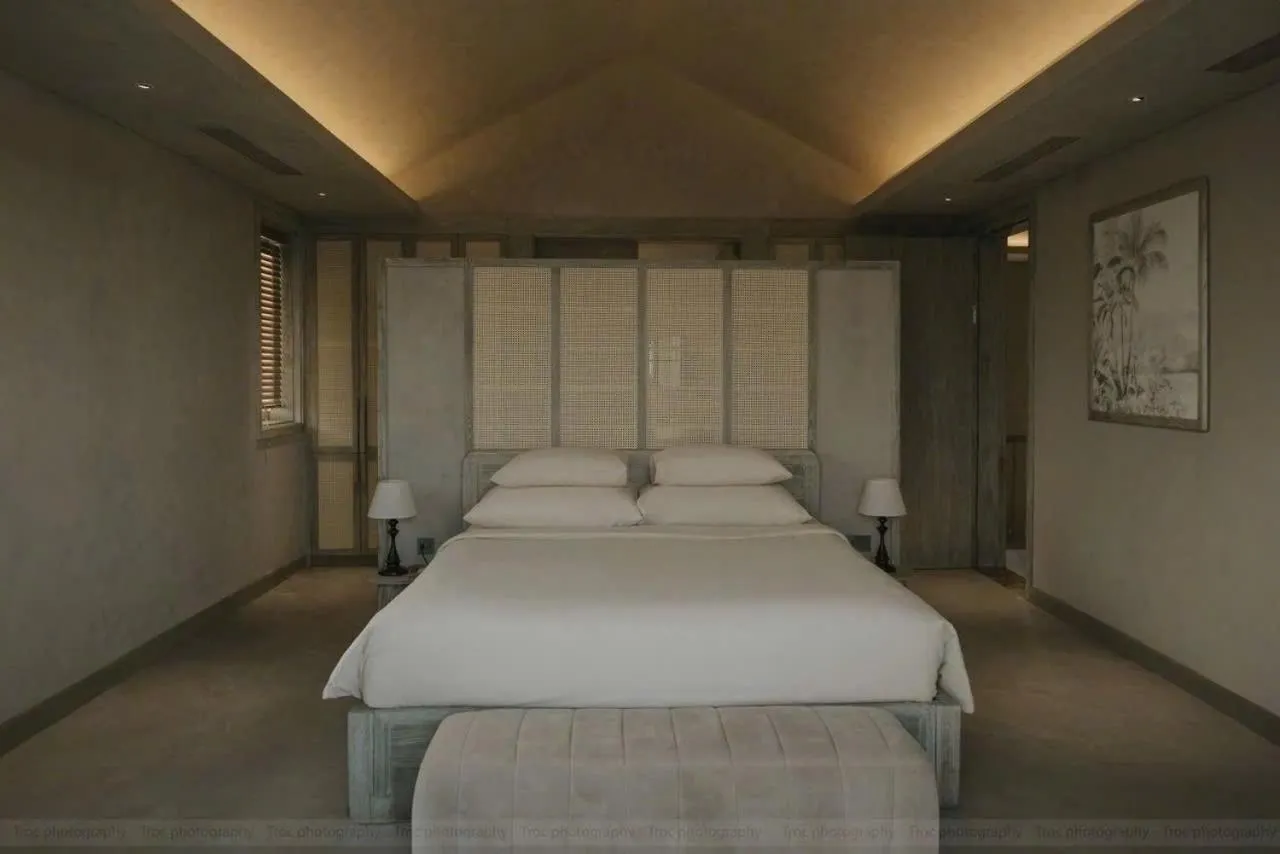 Bedroom, Bed in Crown Retreat Quy Nhon Resort