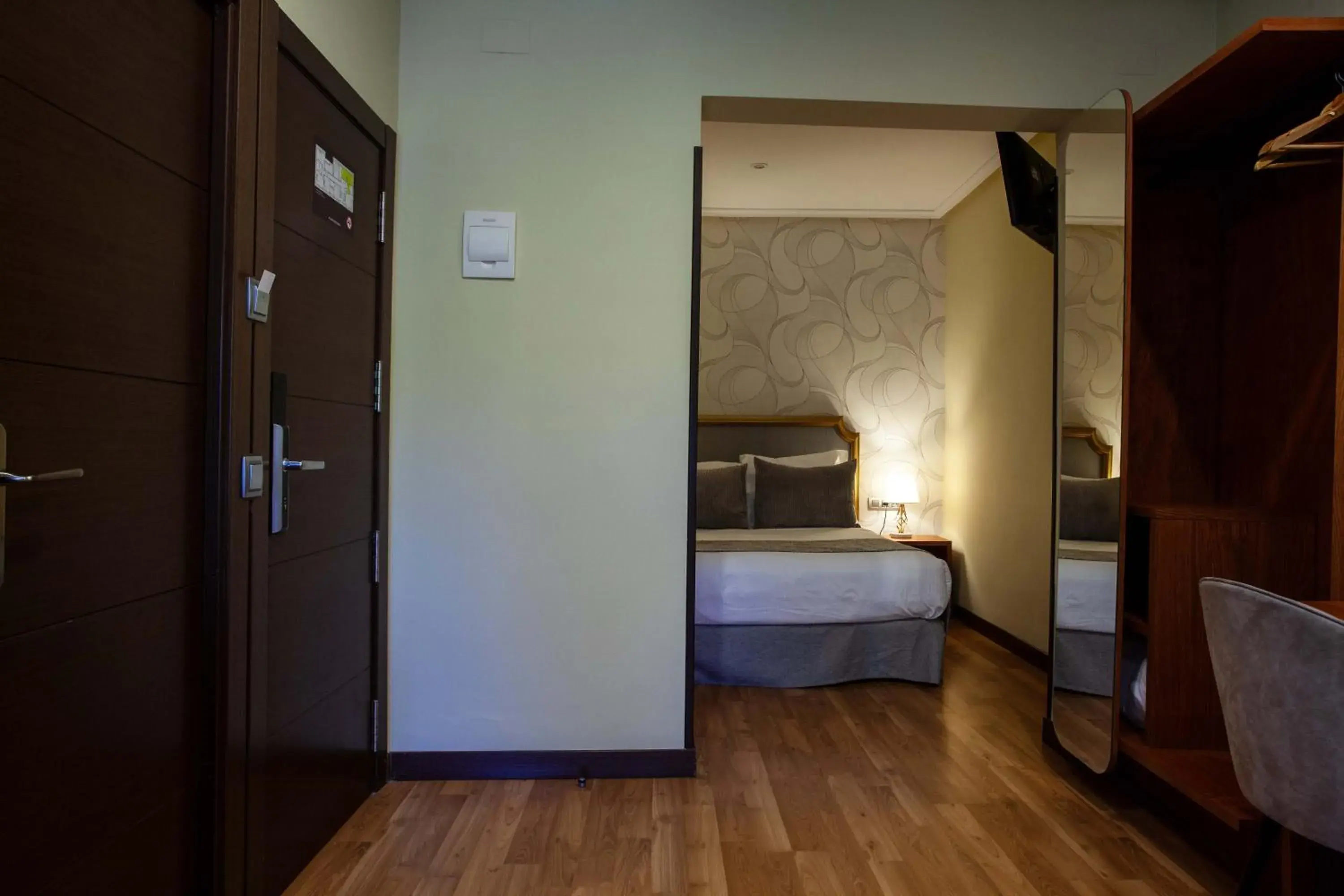 Superior Double Room in Hotel El Doncel Superior Double Room in Hotel El Doncel