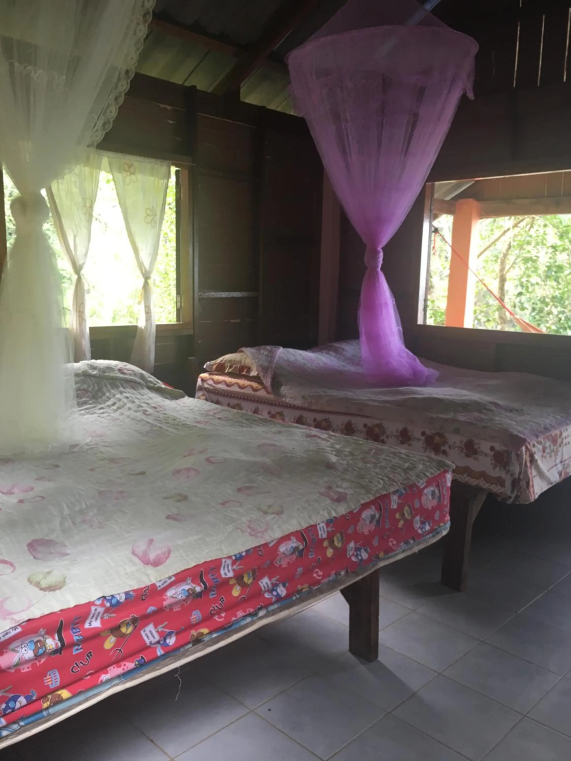 Bed in Mama's Bungalows Koh Chang Ranong
