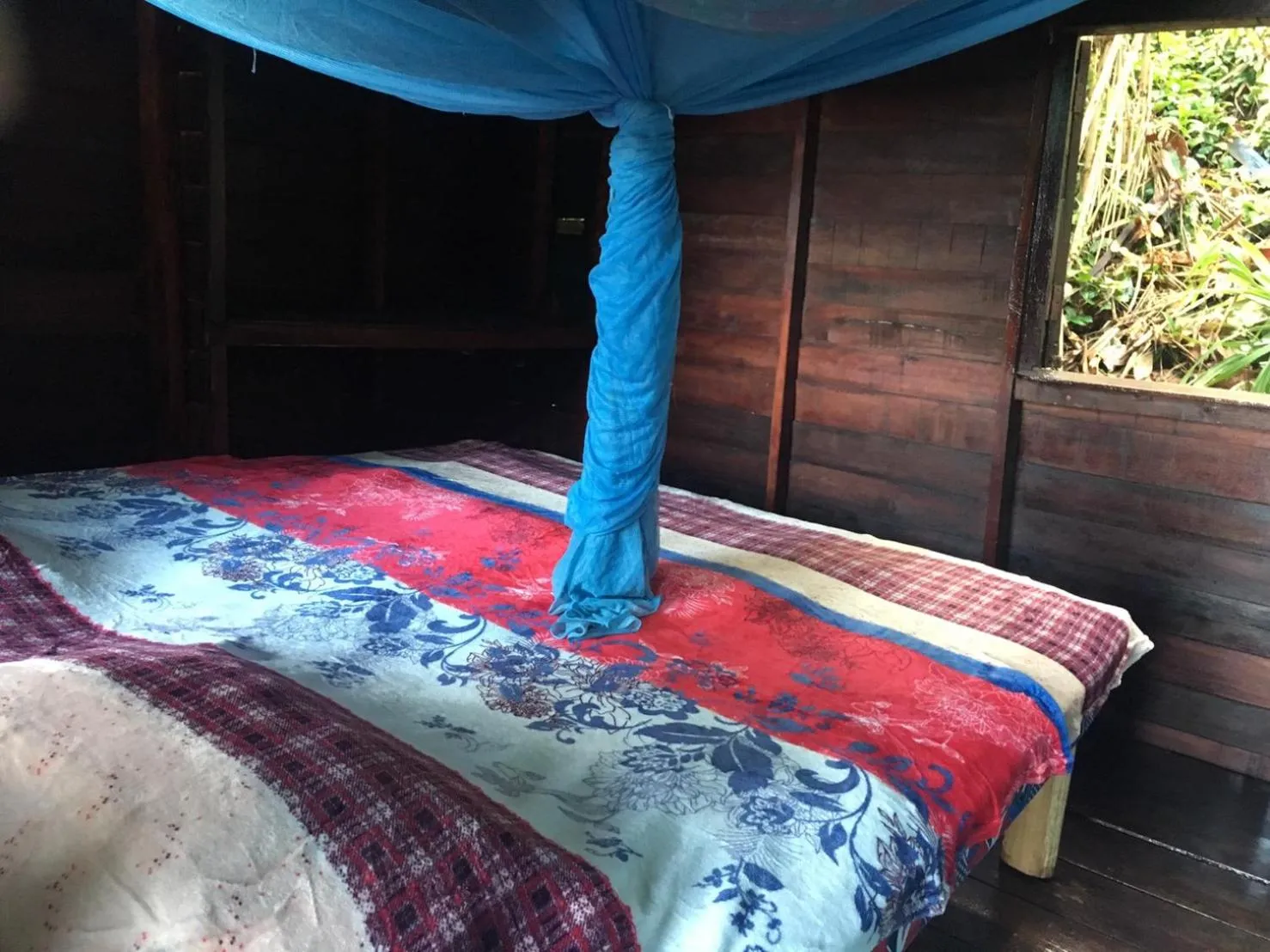 Bed in Mama's Bungalows Koh Chang Ranong