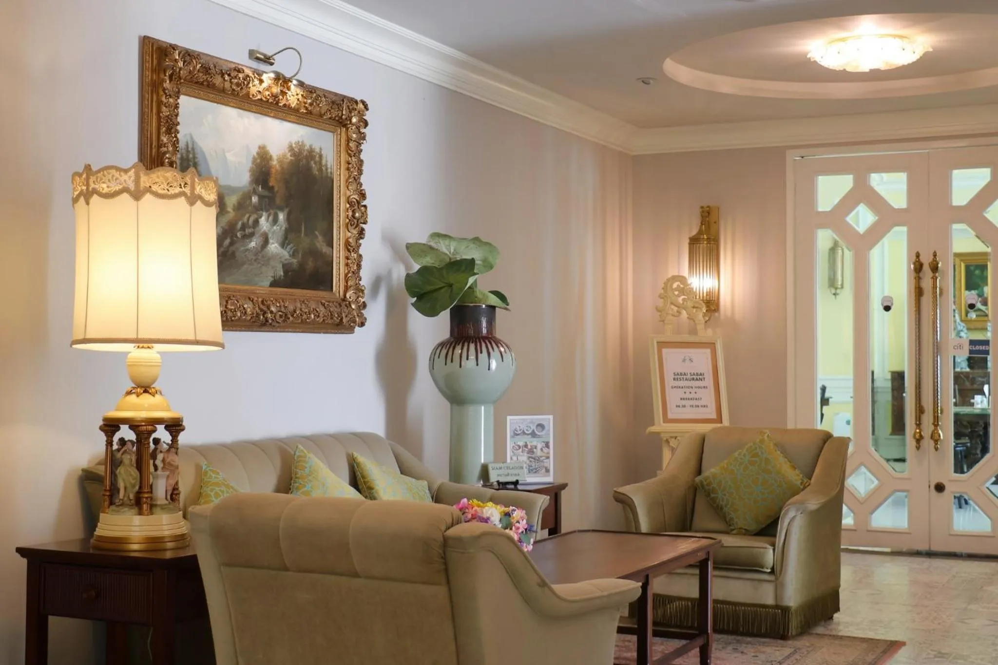 Decorative detail in Sabai Sabai Chiangmai