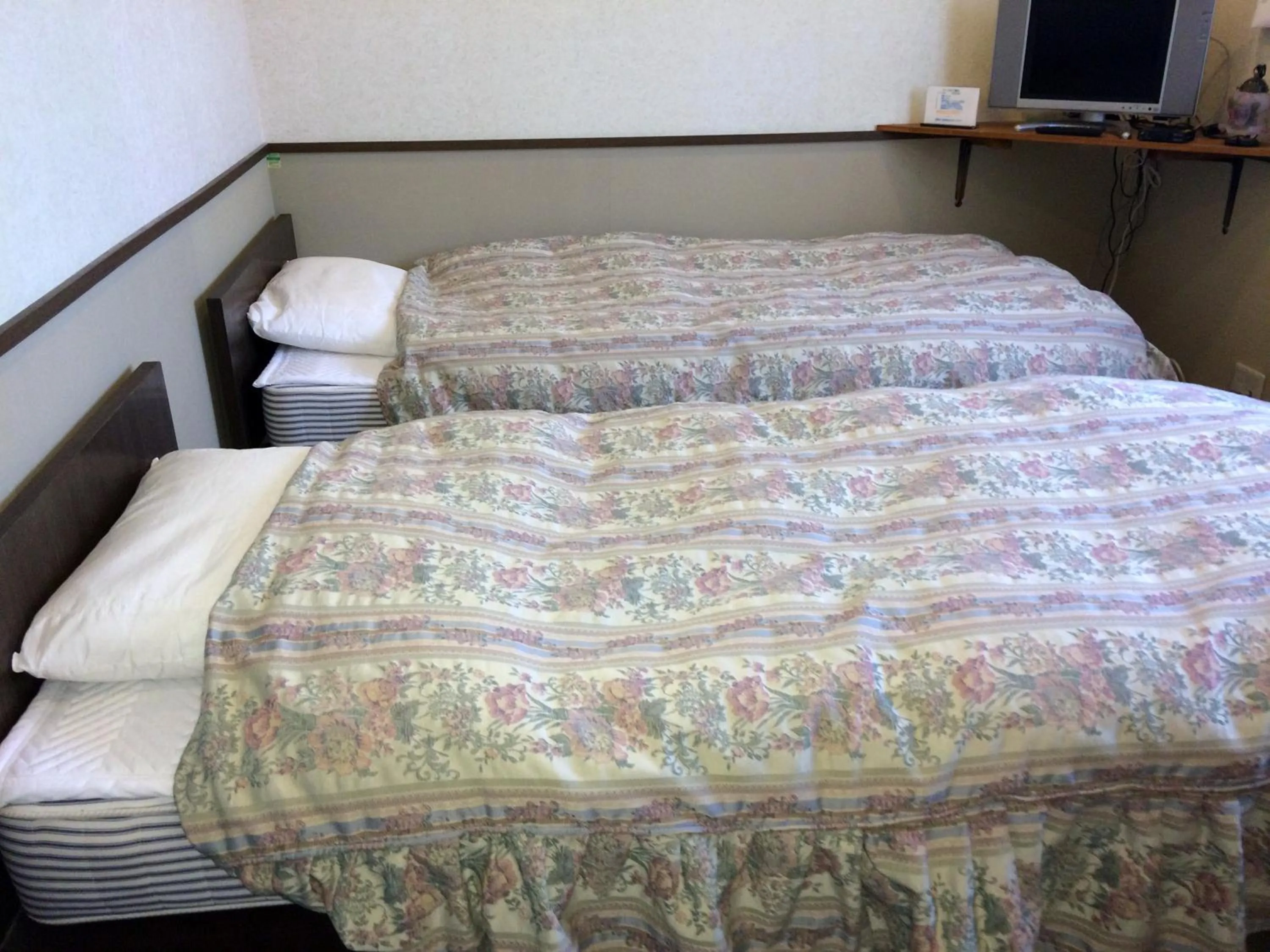 Bed in Shikino Yado Subaru