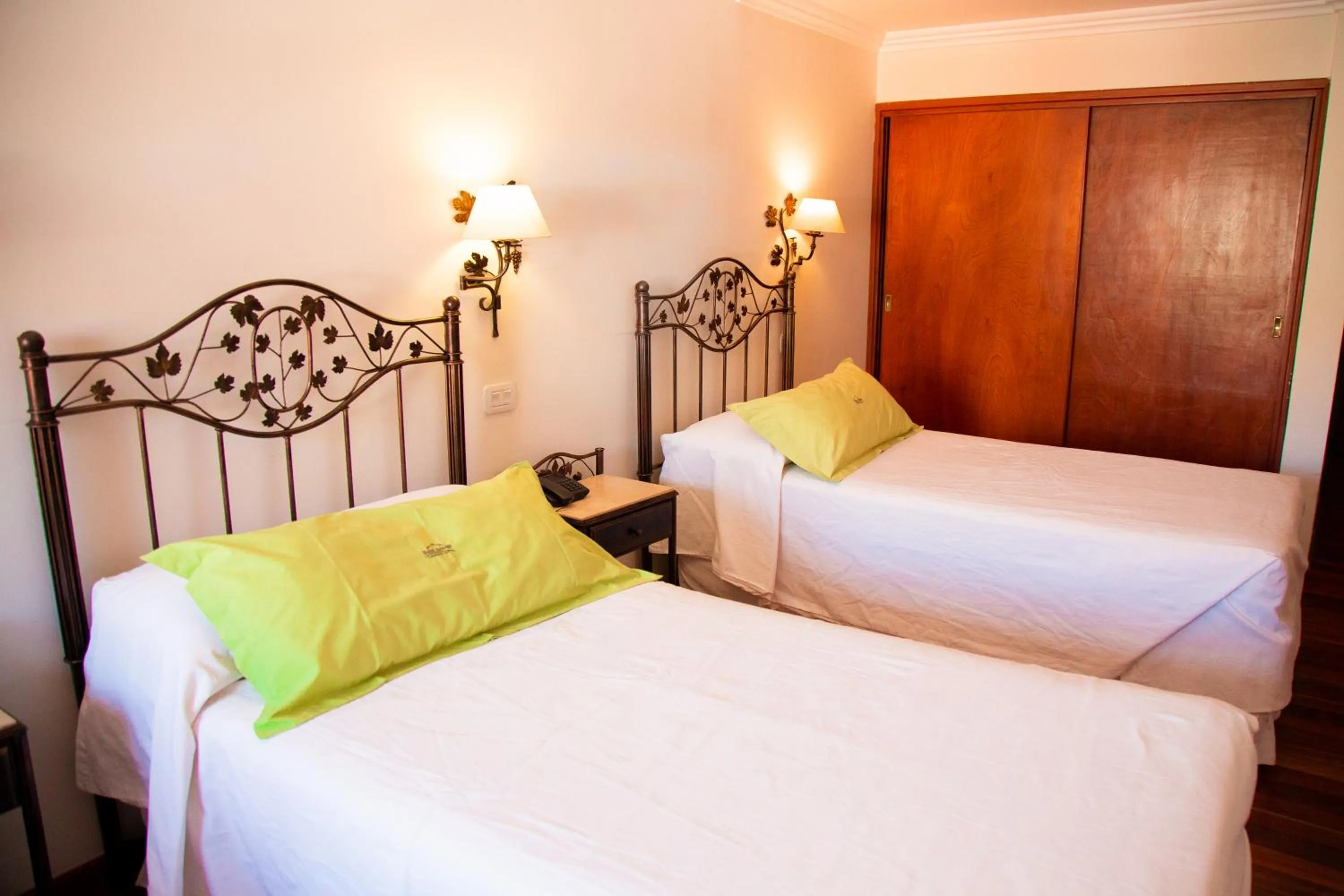 Bed in Hotel Asturias