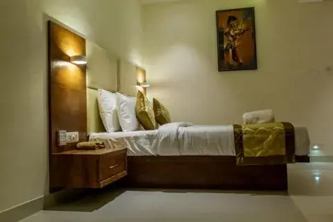 Deluxe Double Room - single occupancy in Hotel Tranquil Manipal Deluxe Double Room - single occupancy in Hotel Tranquil Manipal