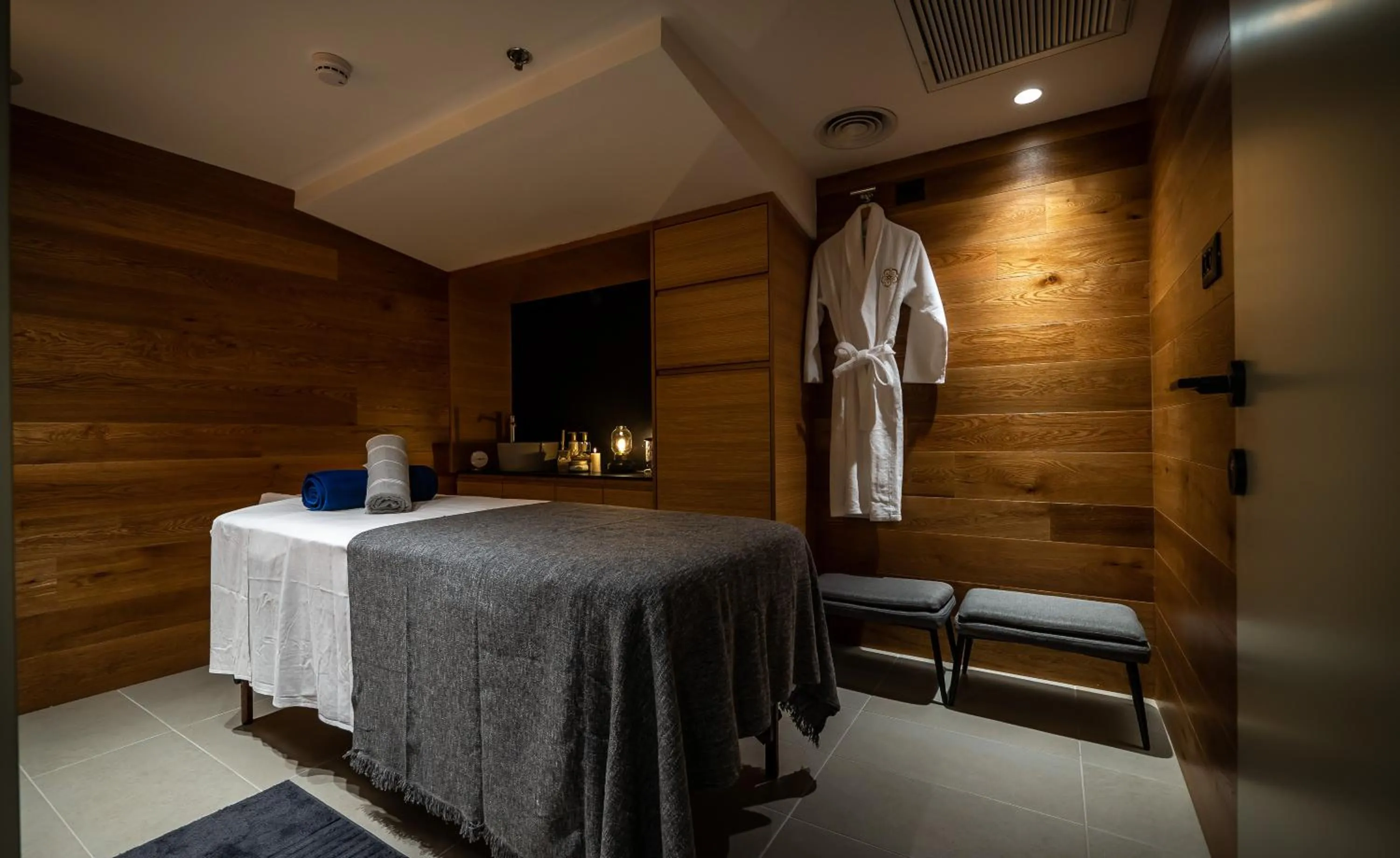 Spa and wellness centre/facilities in Golden Crown Hotel