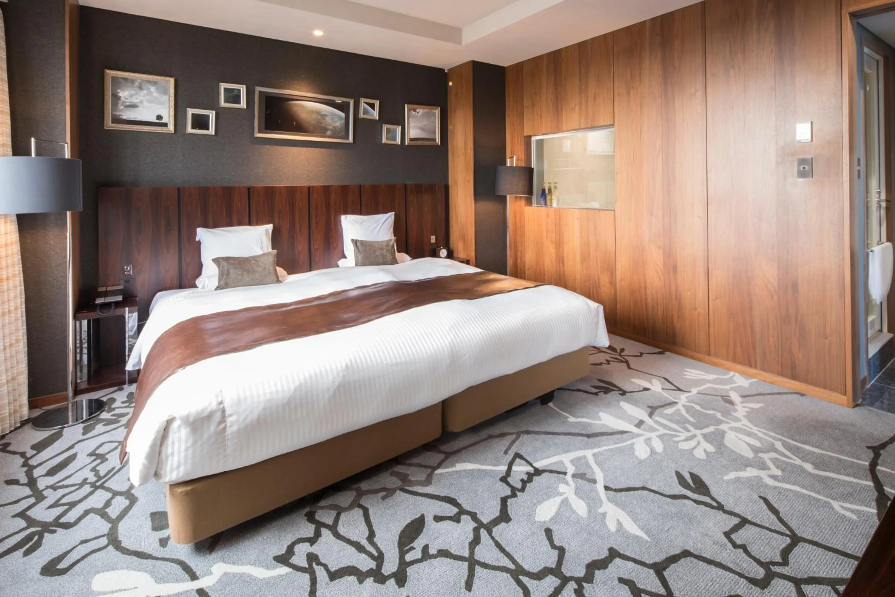 Photo of the whole room, Bed in HOTEL MYSTAYS PREMIER Narita