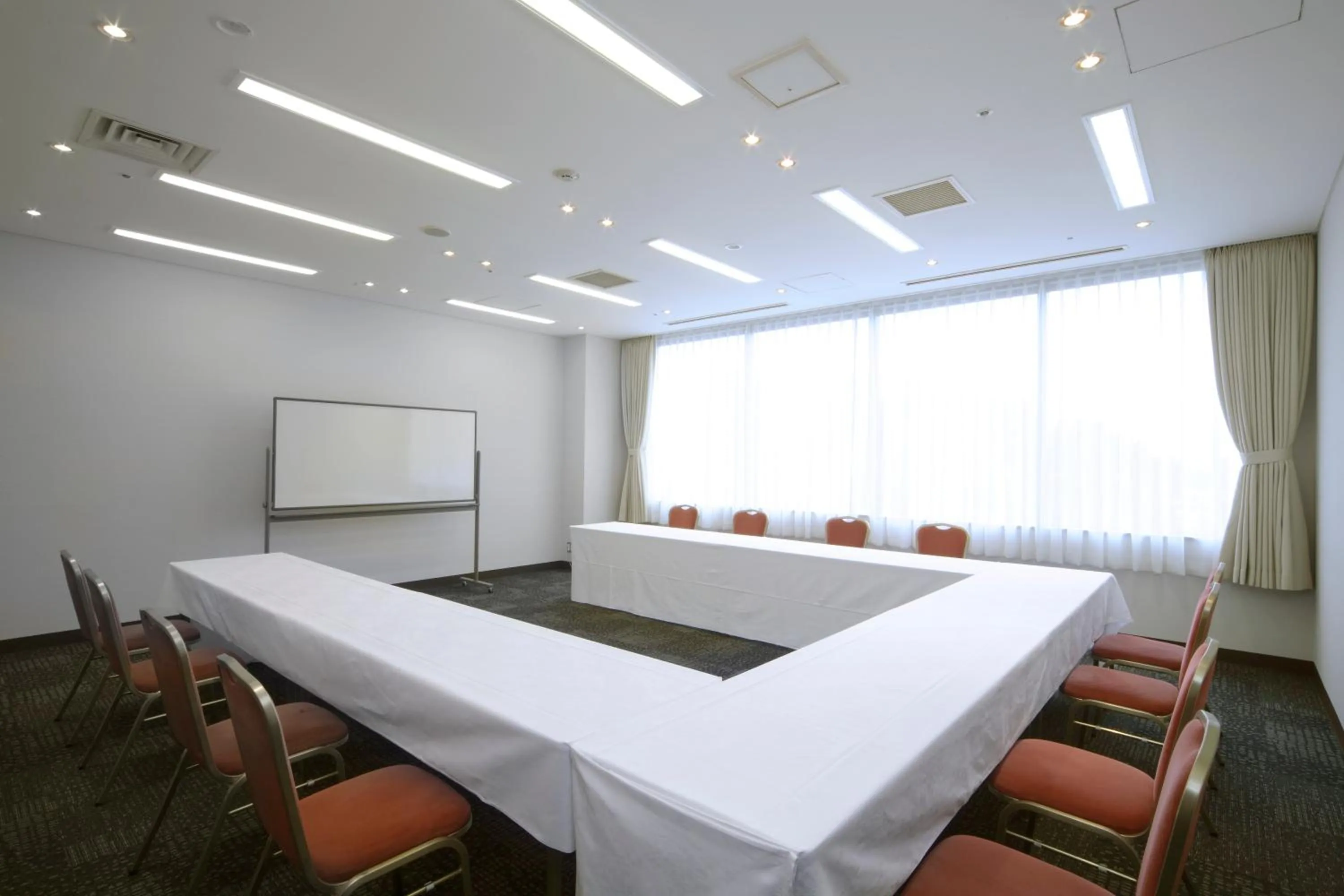 Meeting/conference room in HOTEL MYSTAYS PREMIER Narita