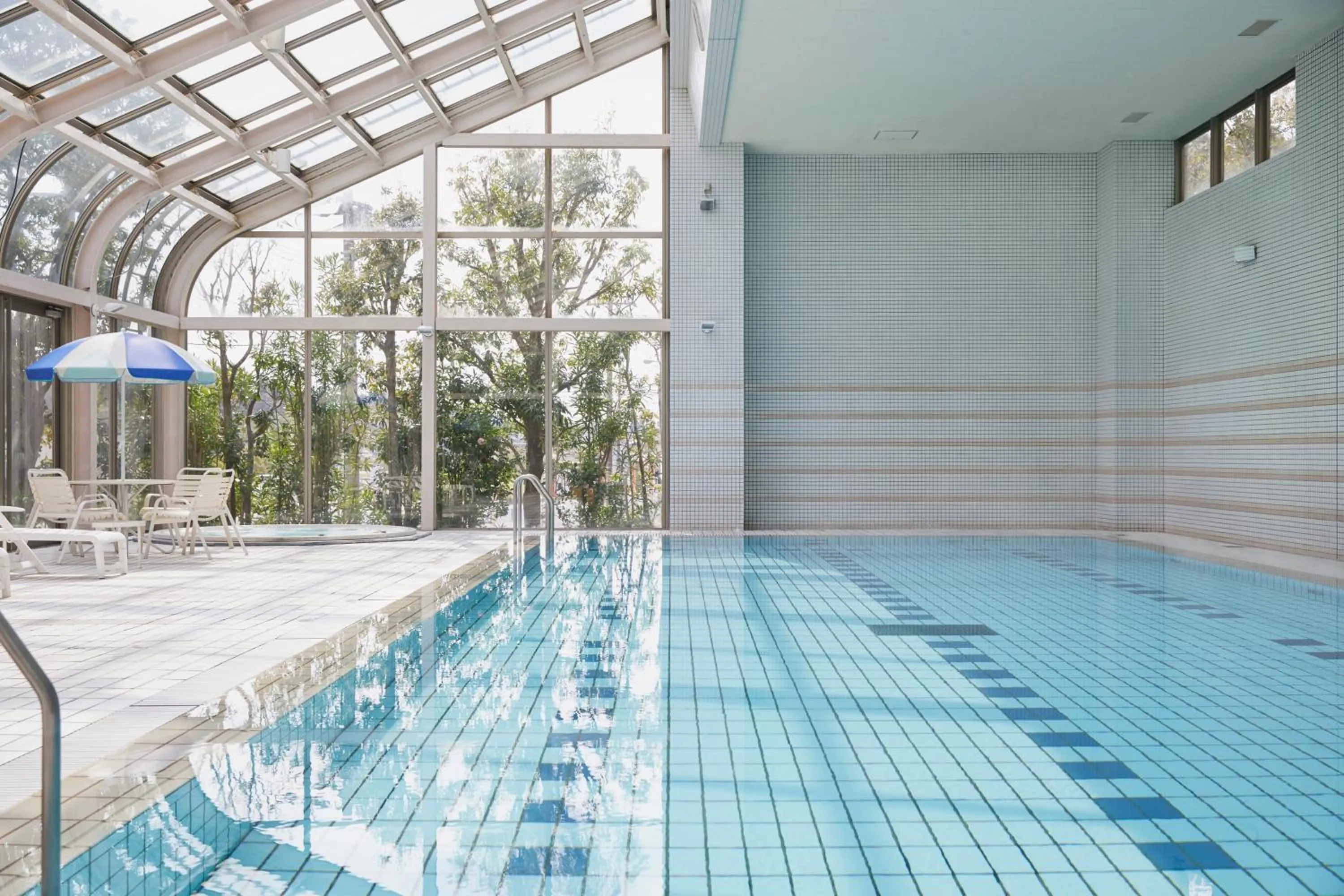 Swimming pool in HOTEL MYSTAYS PREMIER Narita