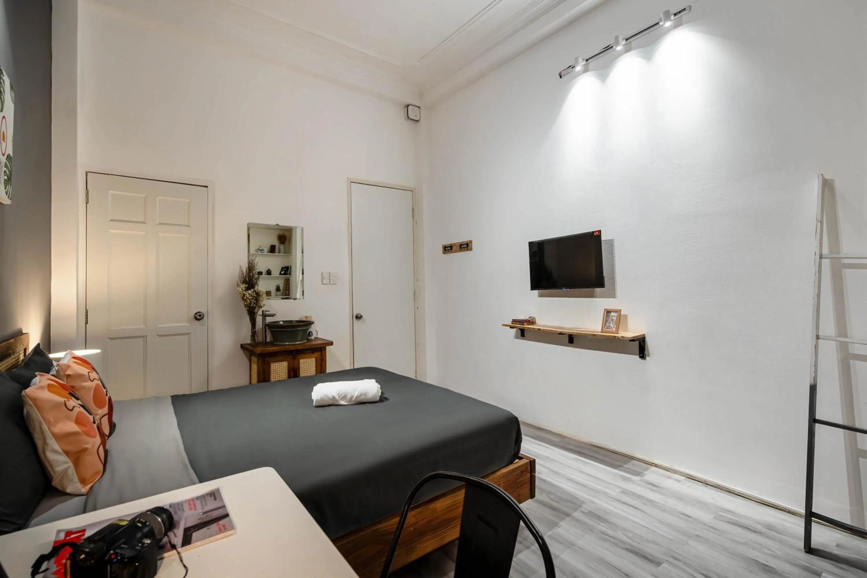 Bed in HoLo Fairy House Saigon - Serviced Homestay