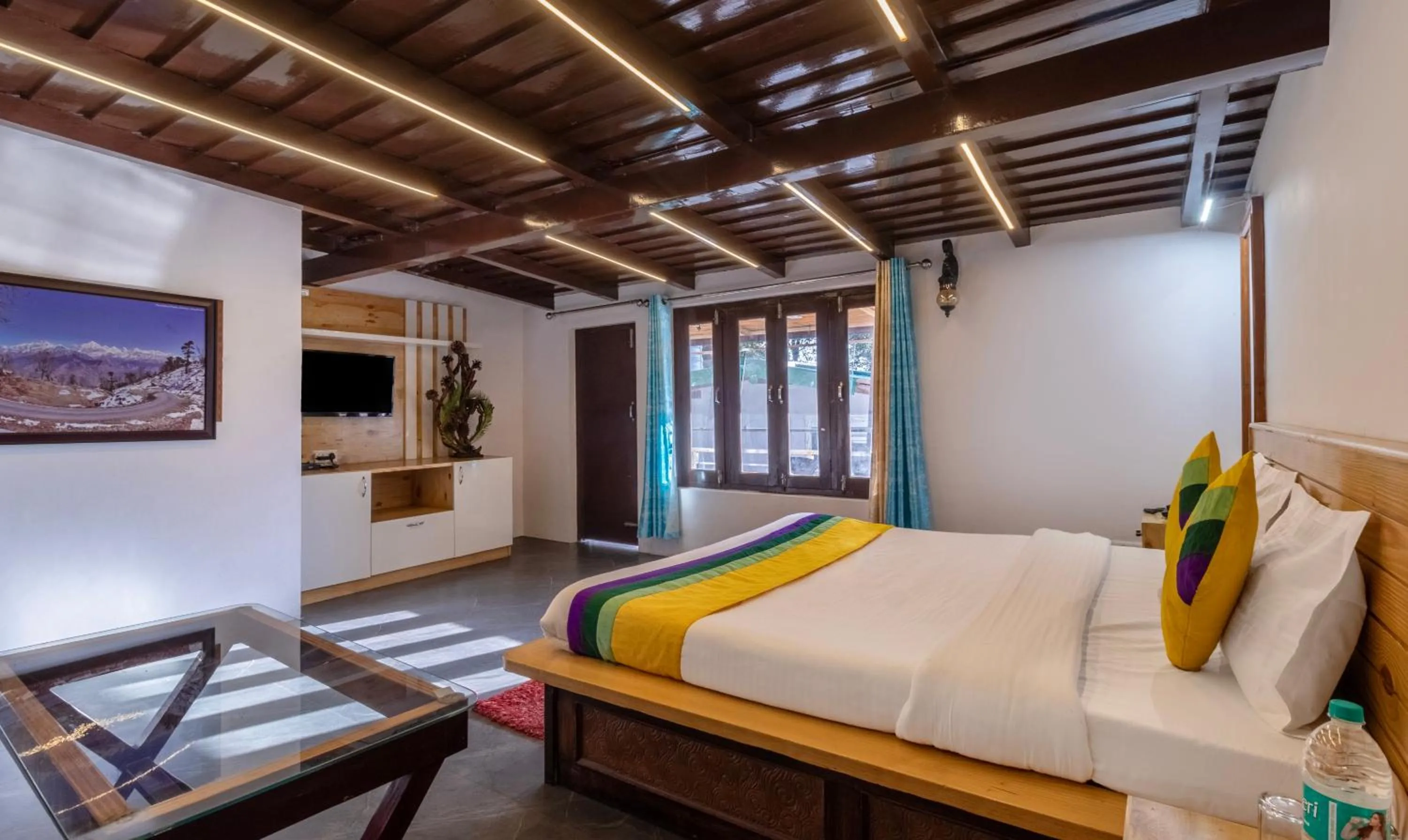 Bedroom, Bed in Itsy Hotels Shri Gv Inn, 600 Mtrs From Tiffin Top