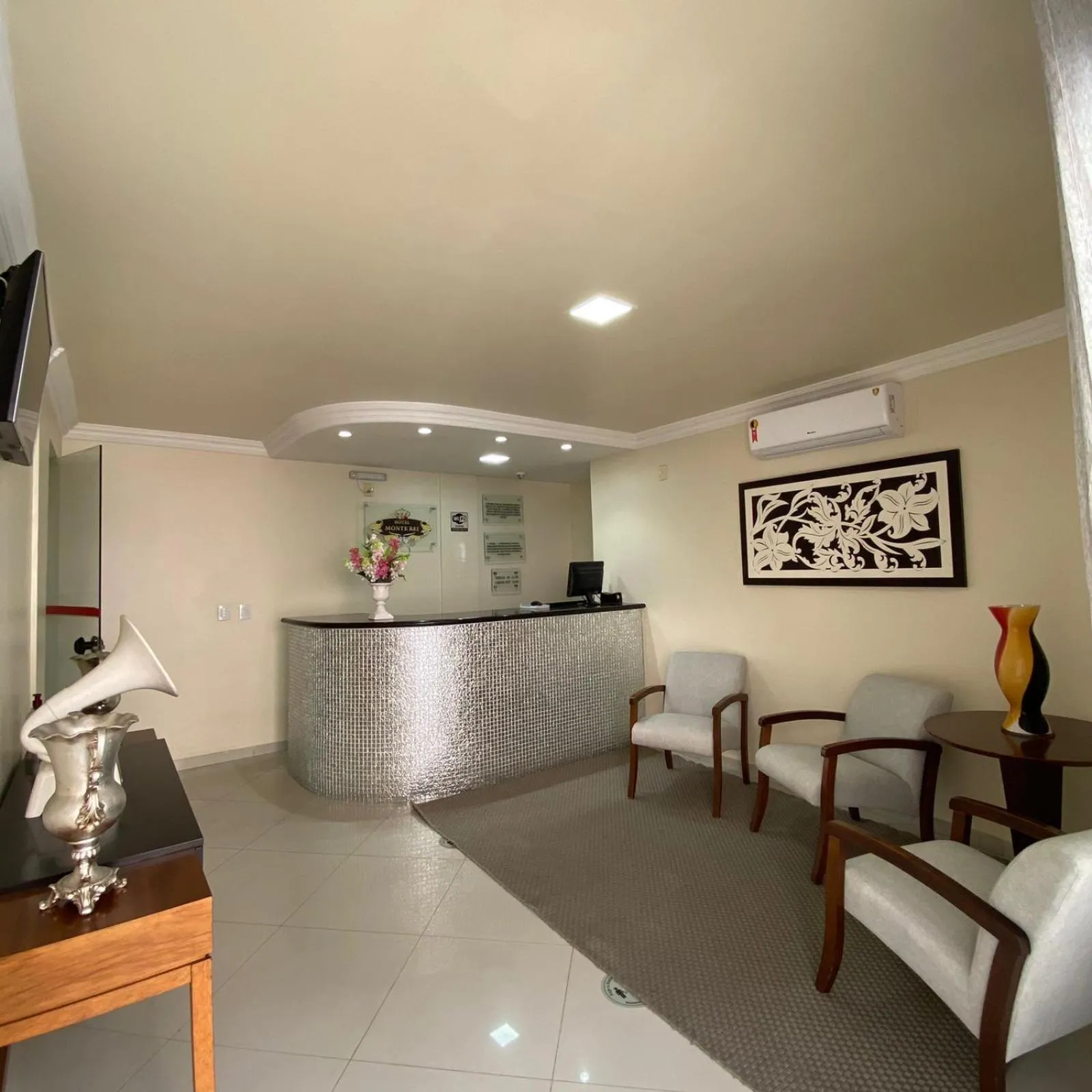 Lobby or reception in Hotel Monte Rei