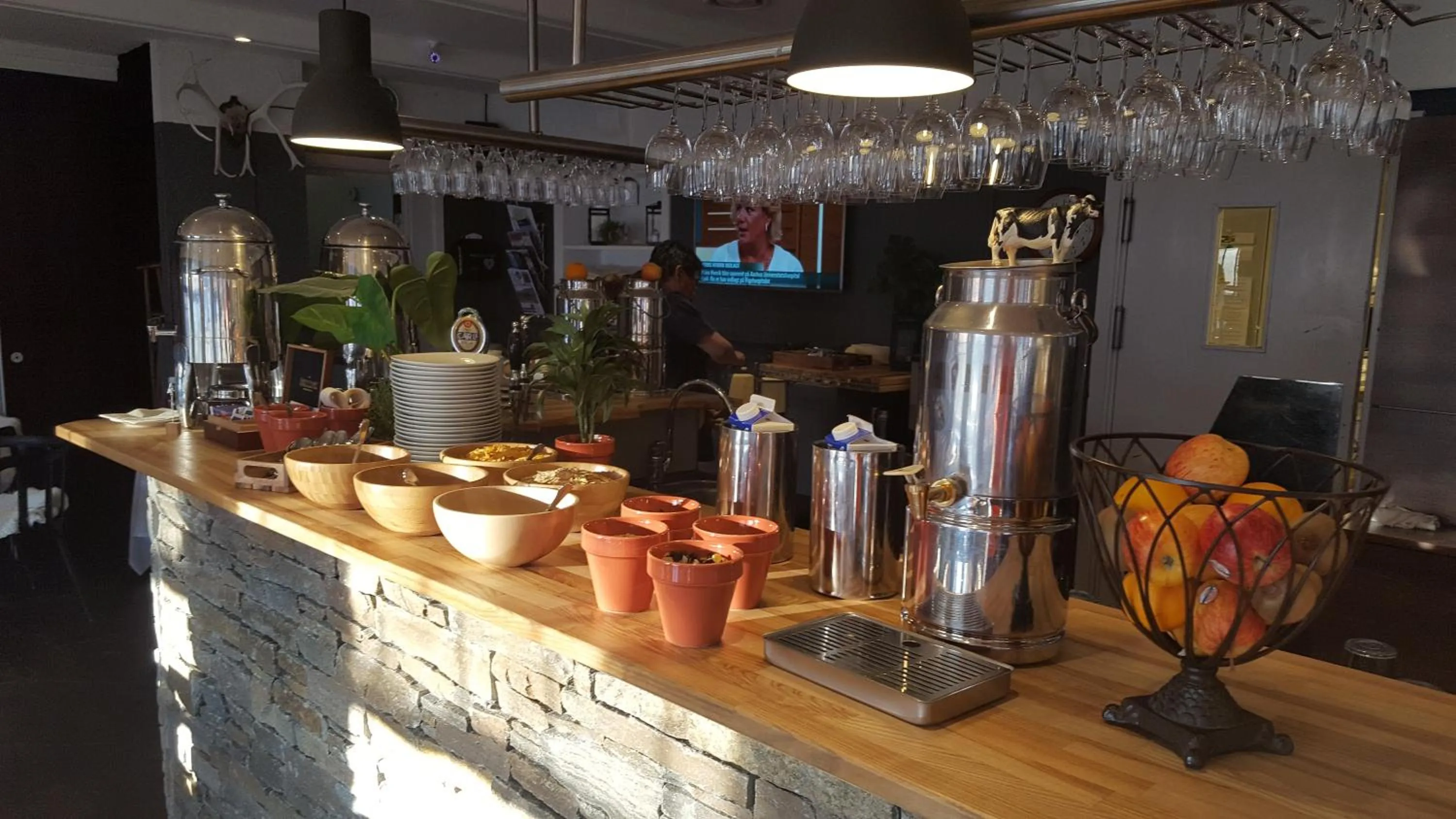 Breakfast in Hotel Sisimiut & Tours