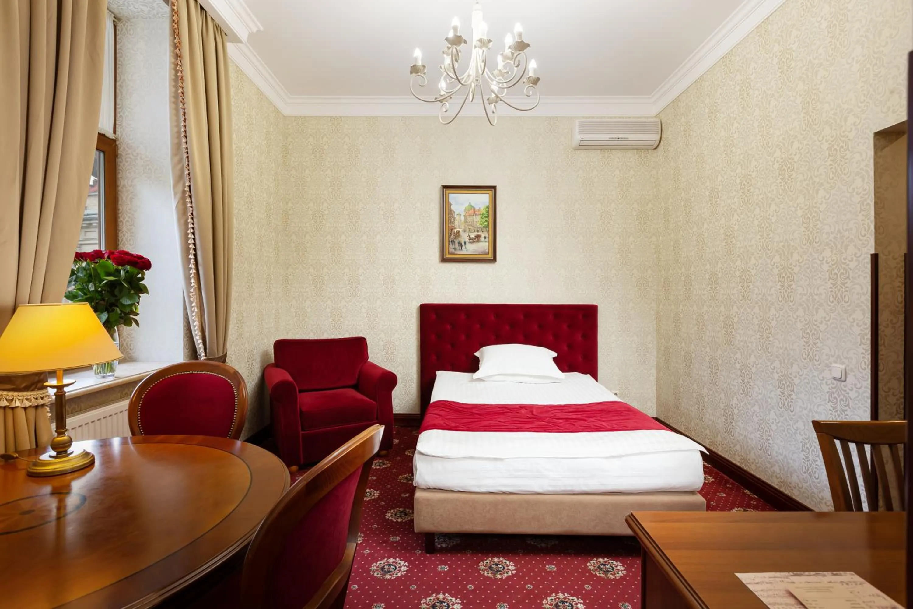 Bed in Chopin Hotel