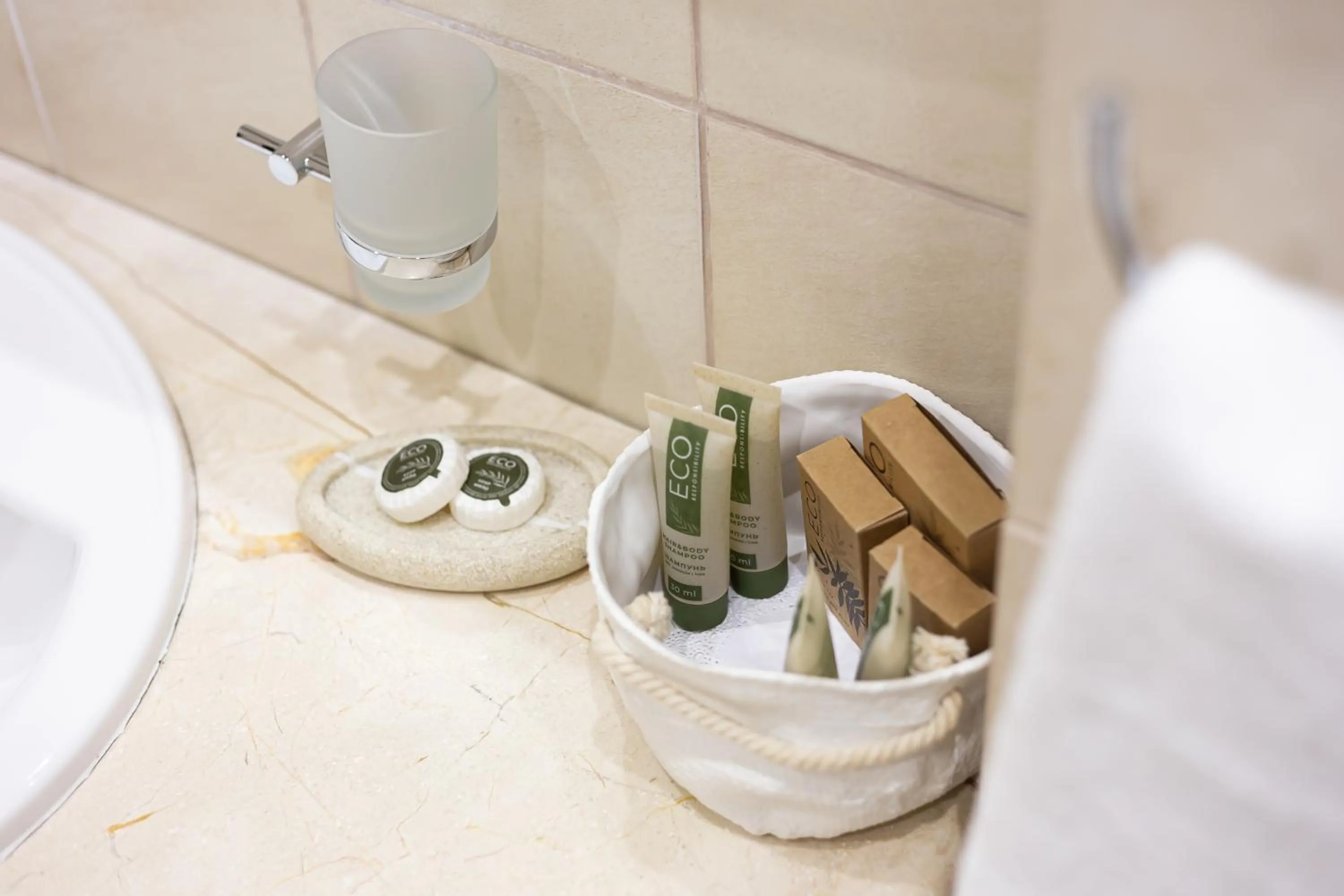 Toilet in Chopin Hotel