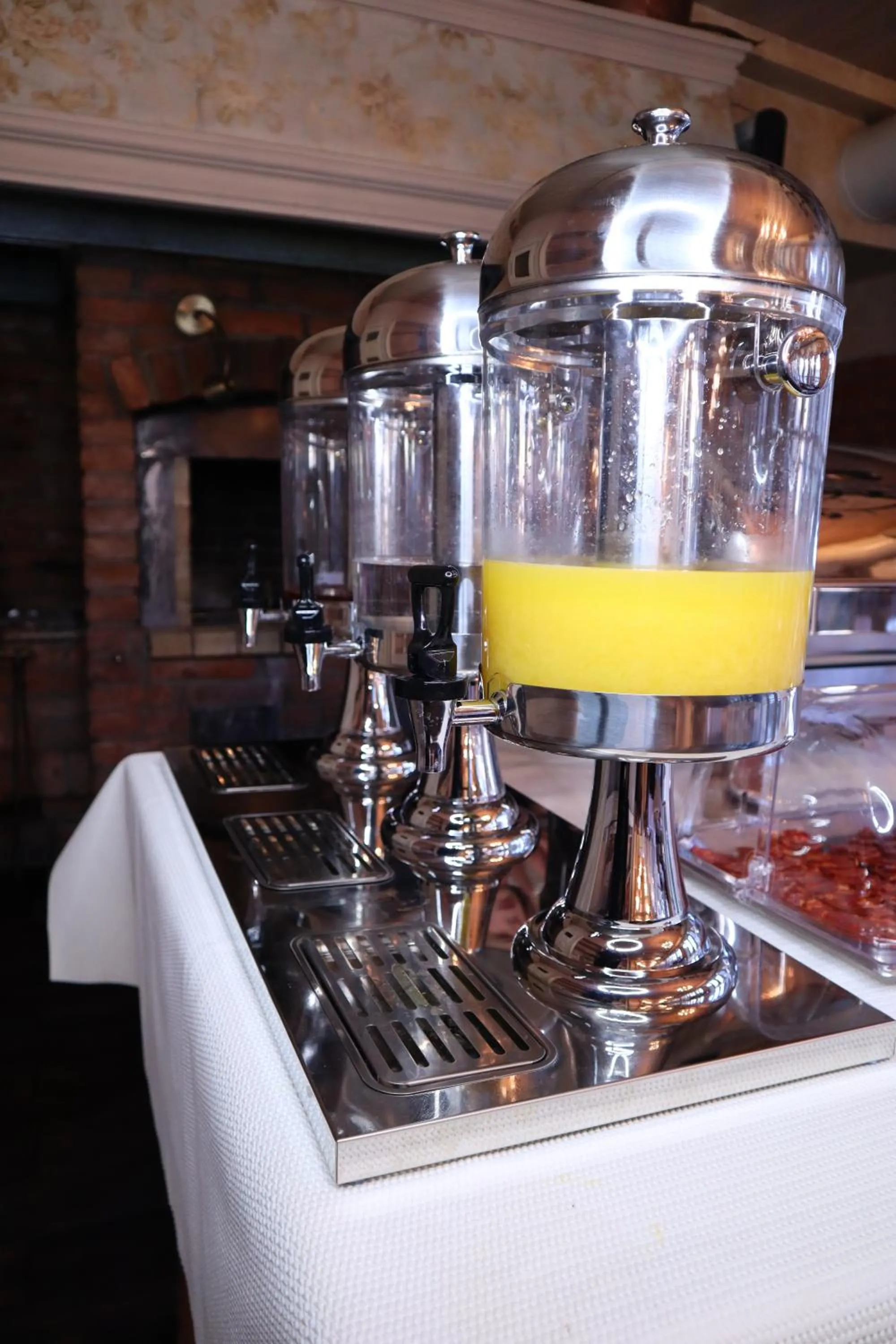 Breakfast in Chopin Hotel