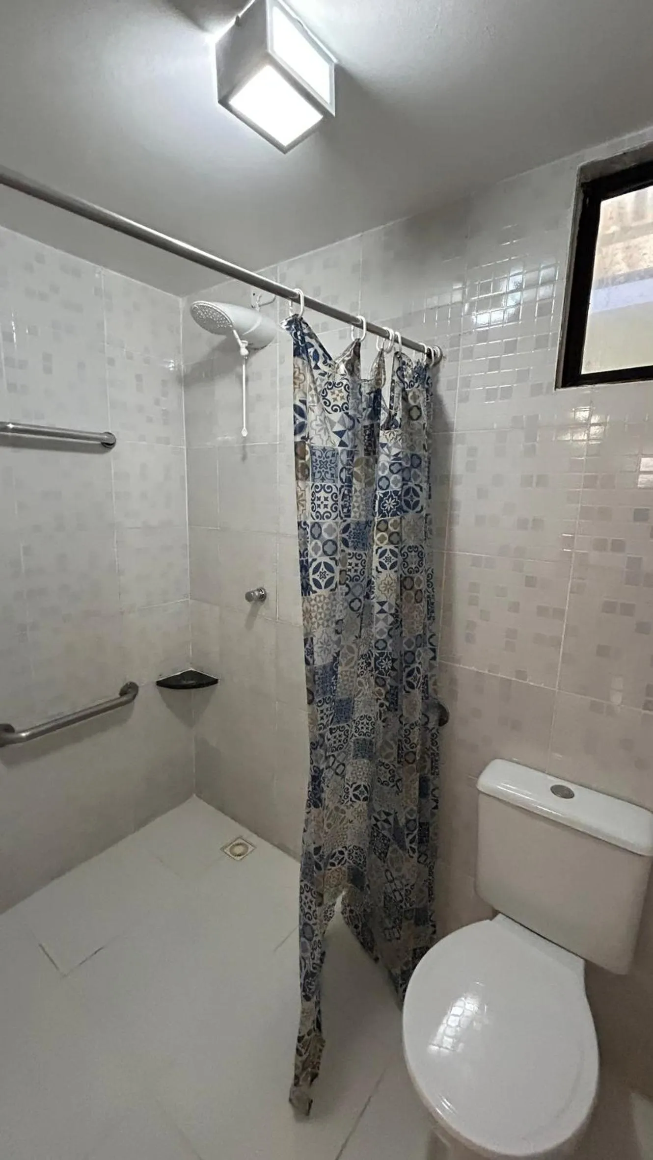 Shower in Absolutte Hotel